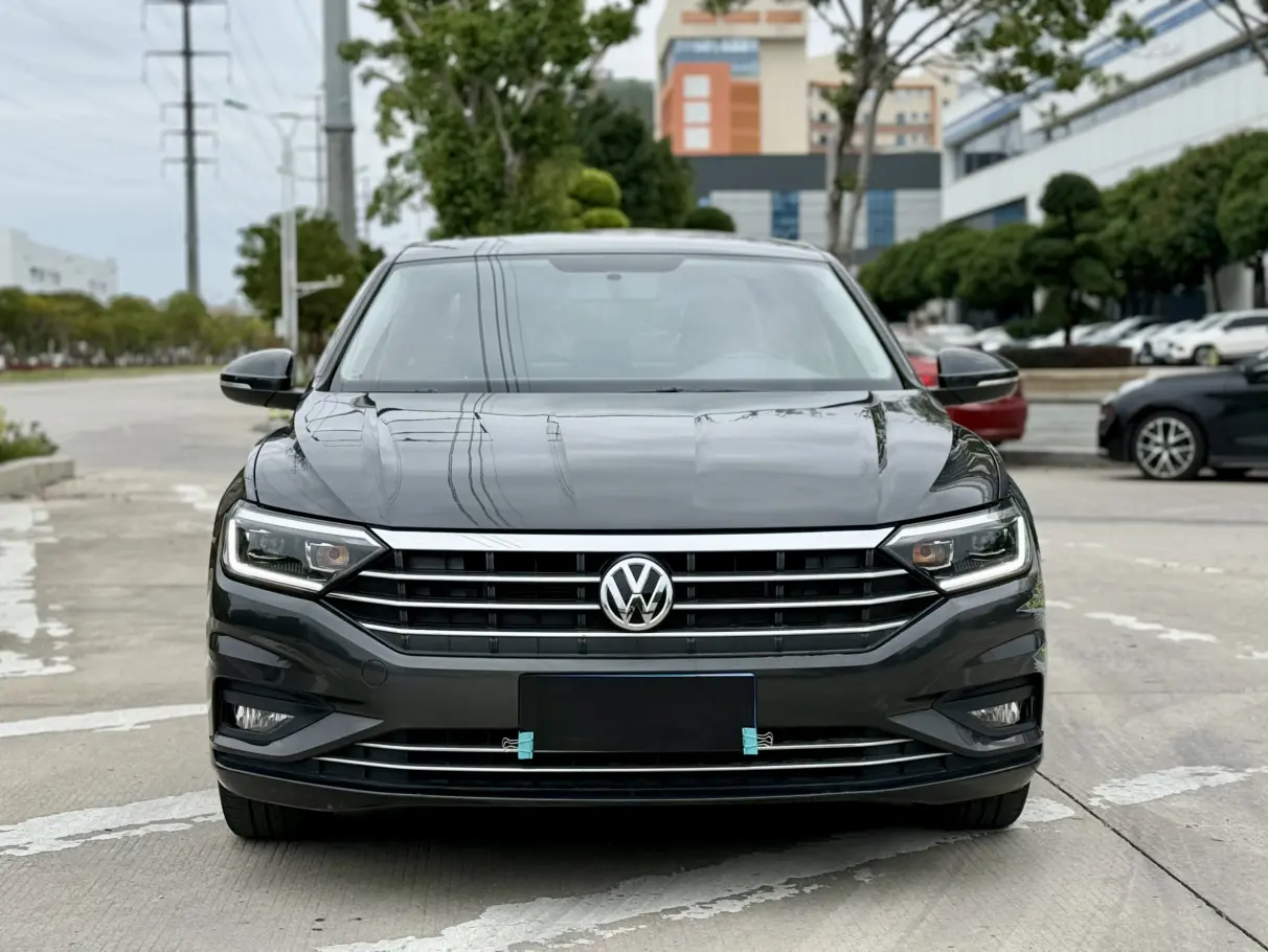 Volkswagen Sagitar  из Китая