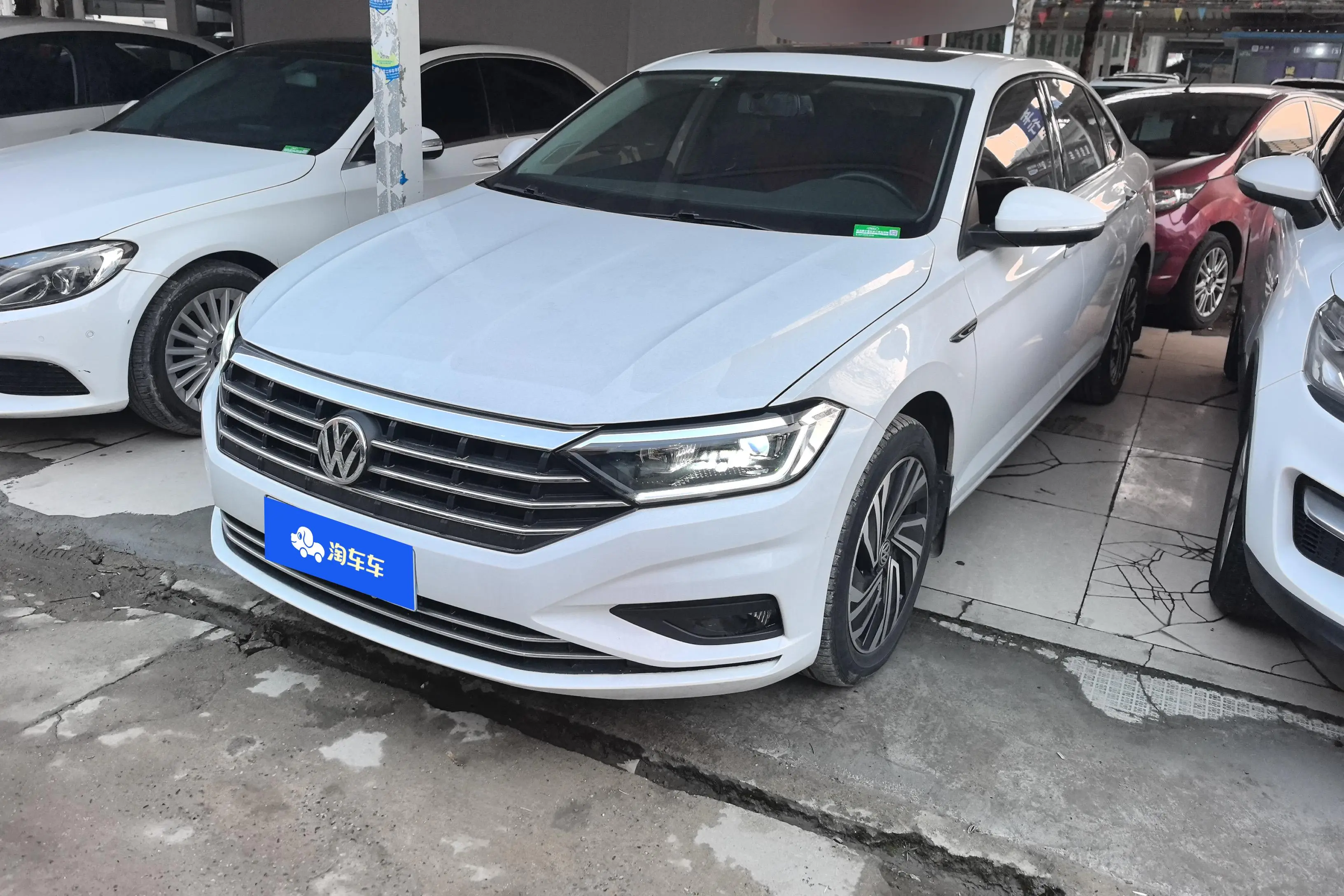 Volkswagen Sagitar  из Китая