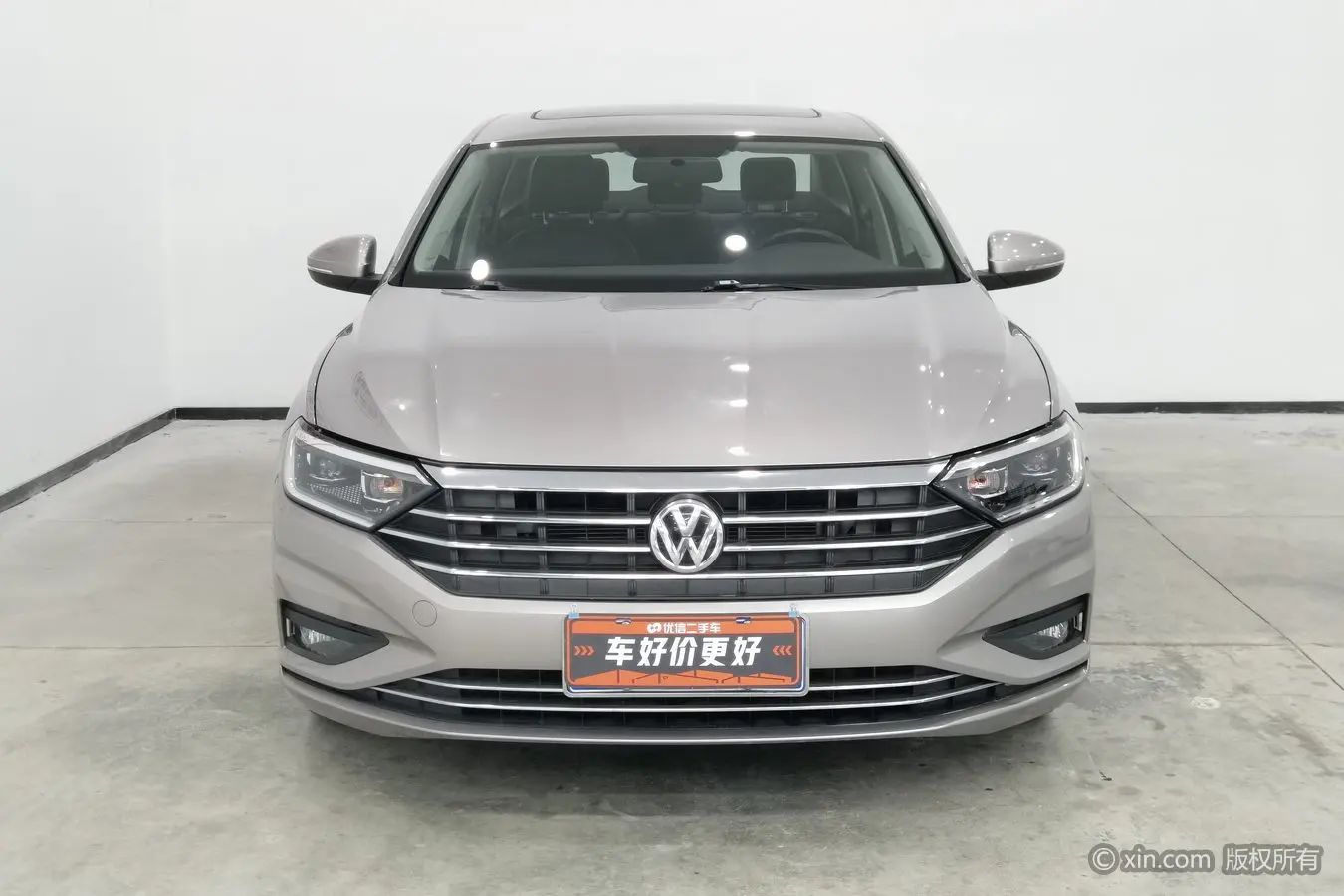 Volkswagen Sagitar  из Китая