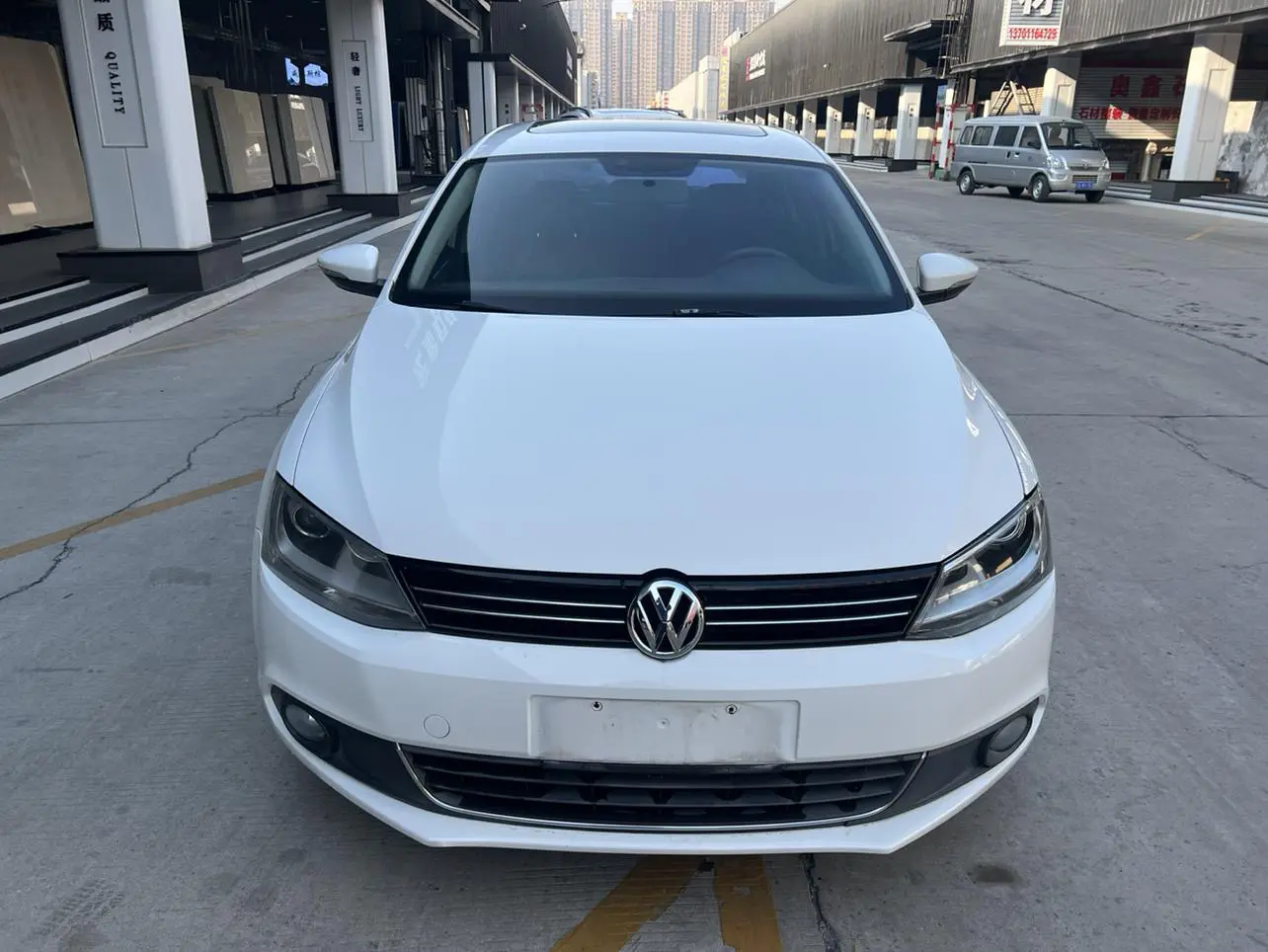 Volkswagen Sagitar  из Китая