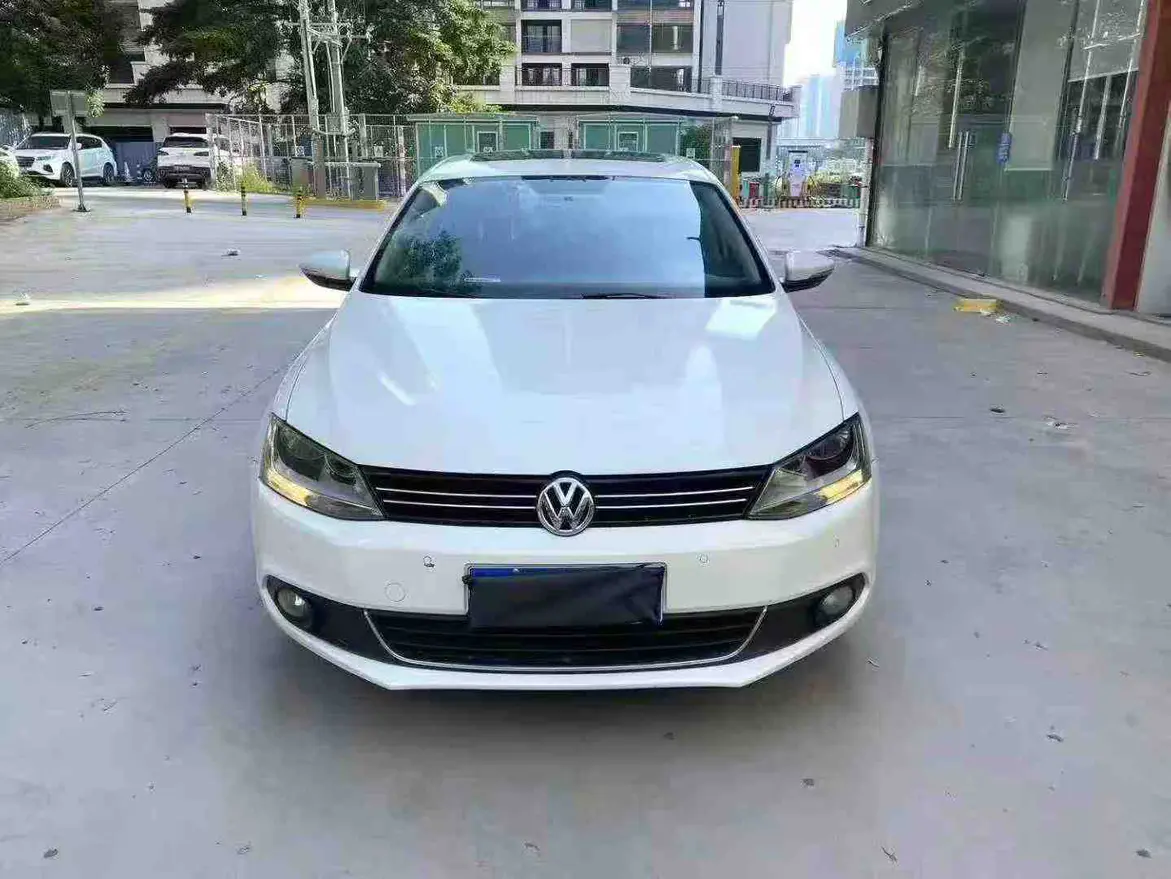 Volkswagen Sagitar  из Китая
