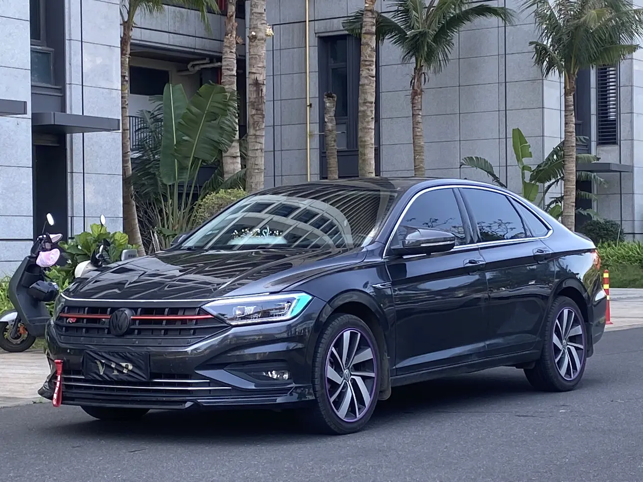 Volkswagen Sagitar  из Китая