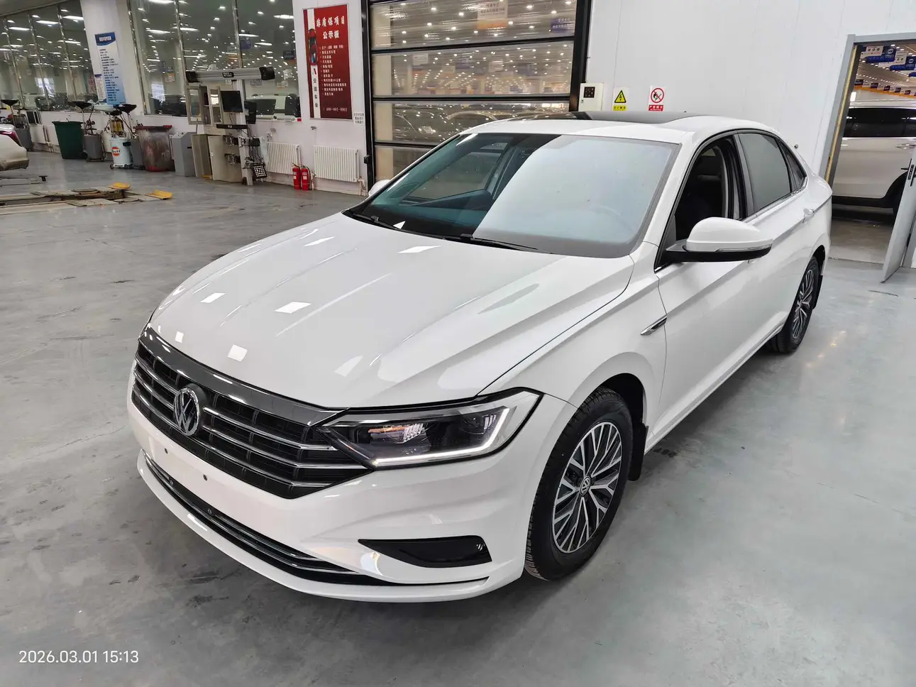 Volkswagen Sagitar  из Китая