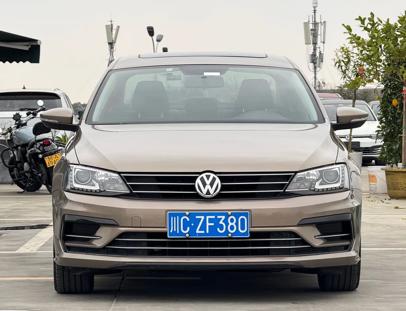Volkswagen Sagitar  из Китая