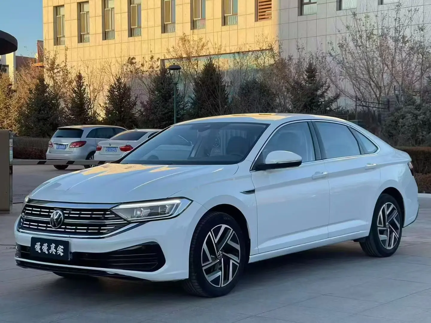 Volkswagen Sagitar  из Китая