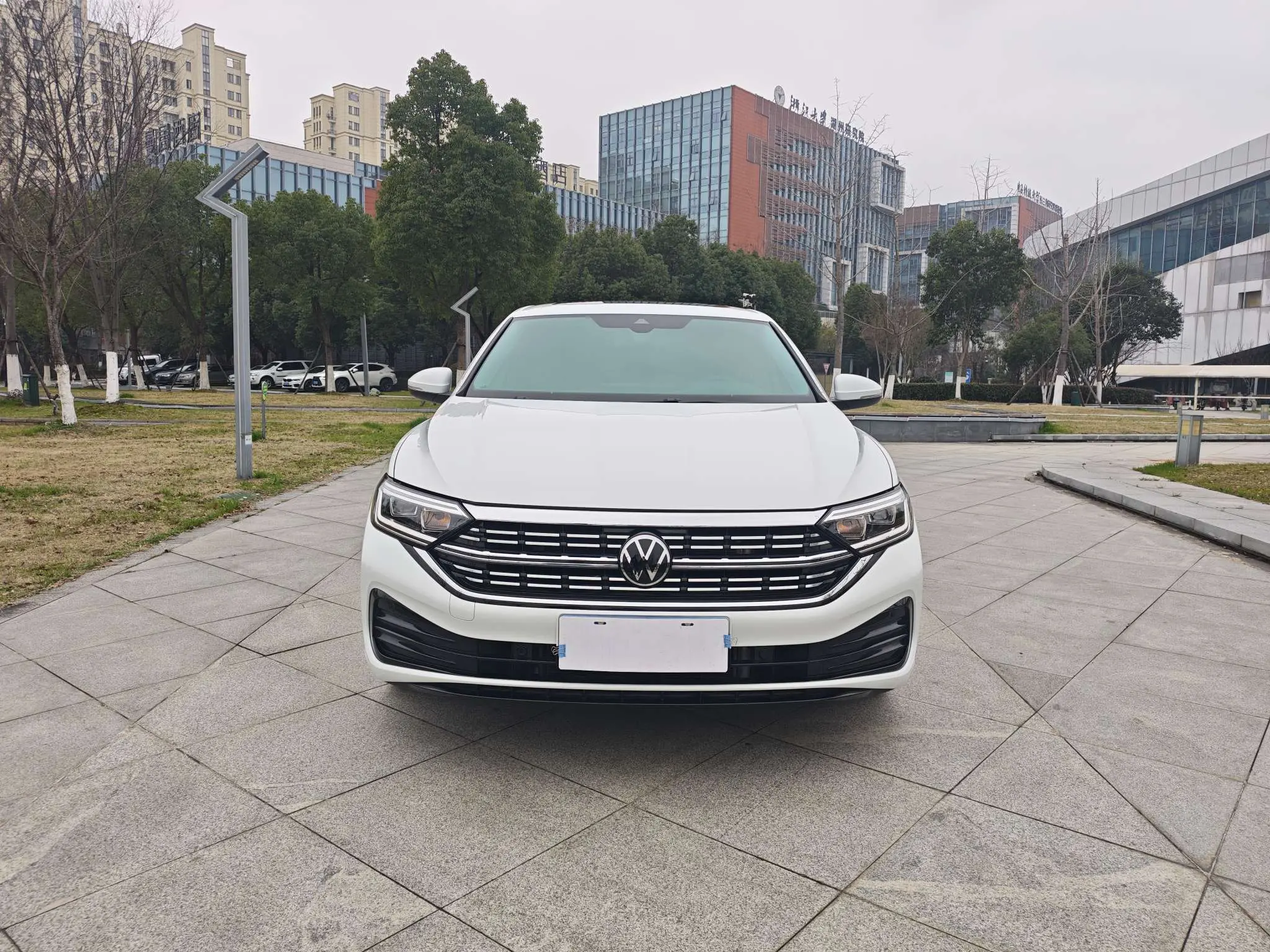 Volkswagen Sagitar  из Китая