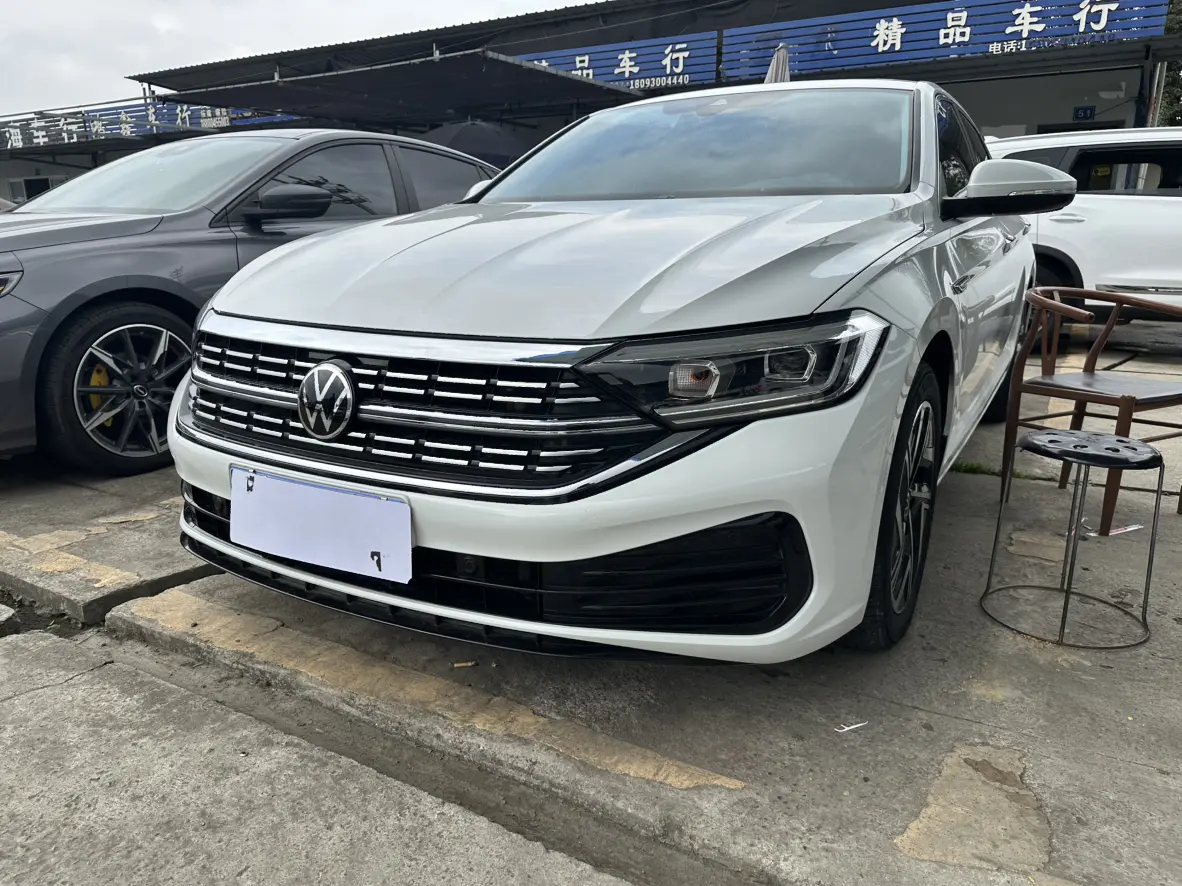 Volkswagen Sagitar  из Китая