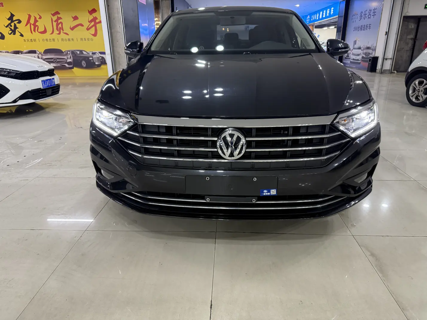 Volkswagen Sagitar  из Китая