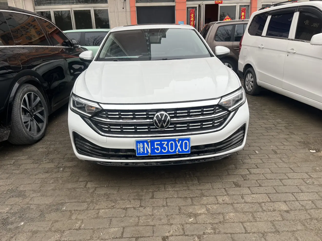 Volkswagen Sagitar  из Китая