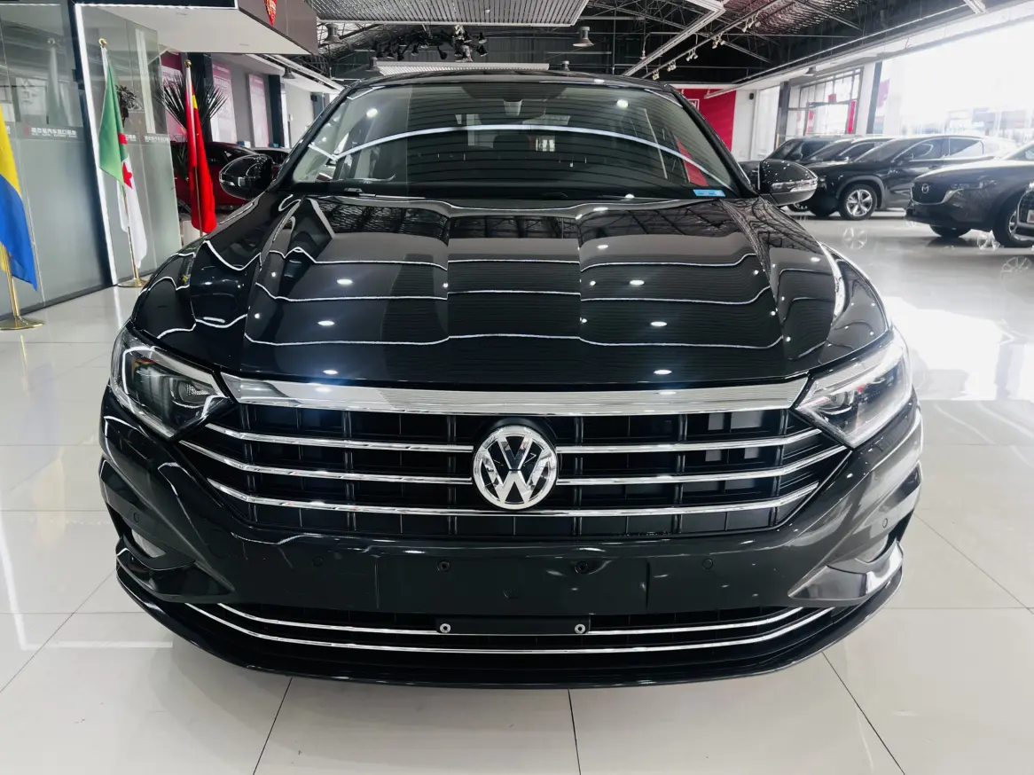 Volkswagen Sagitar  из Китая