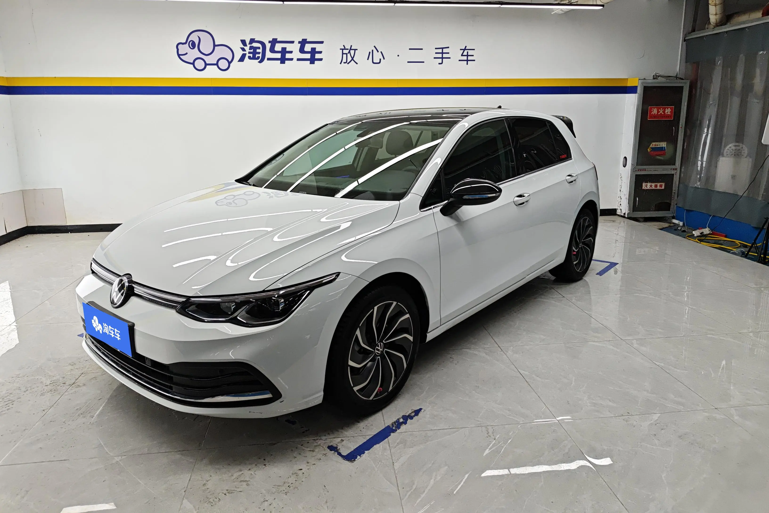 Volkswagen Golf  из Китая