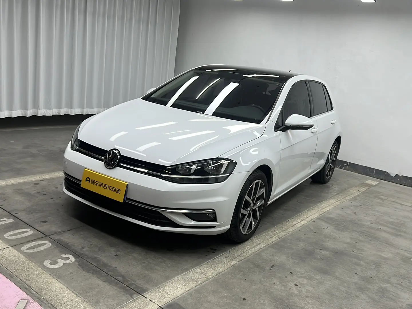 Volkswagen Golf  из Китая