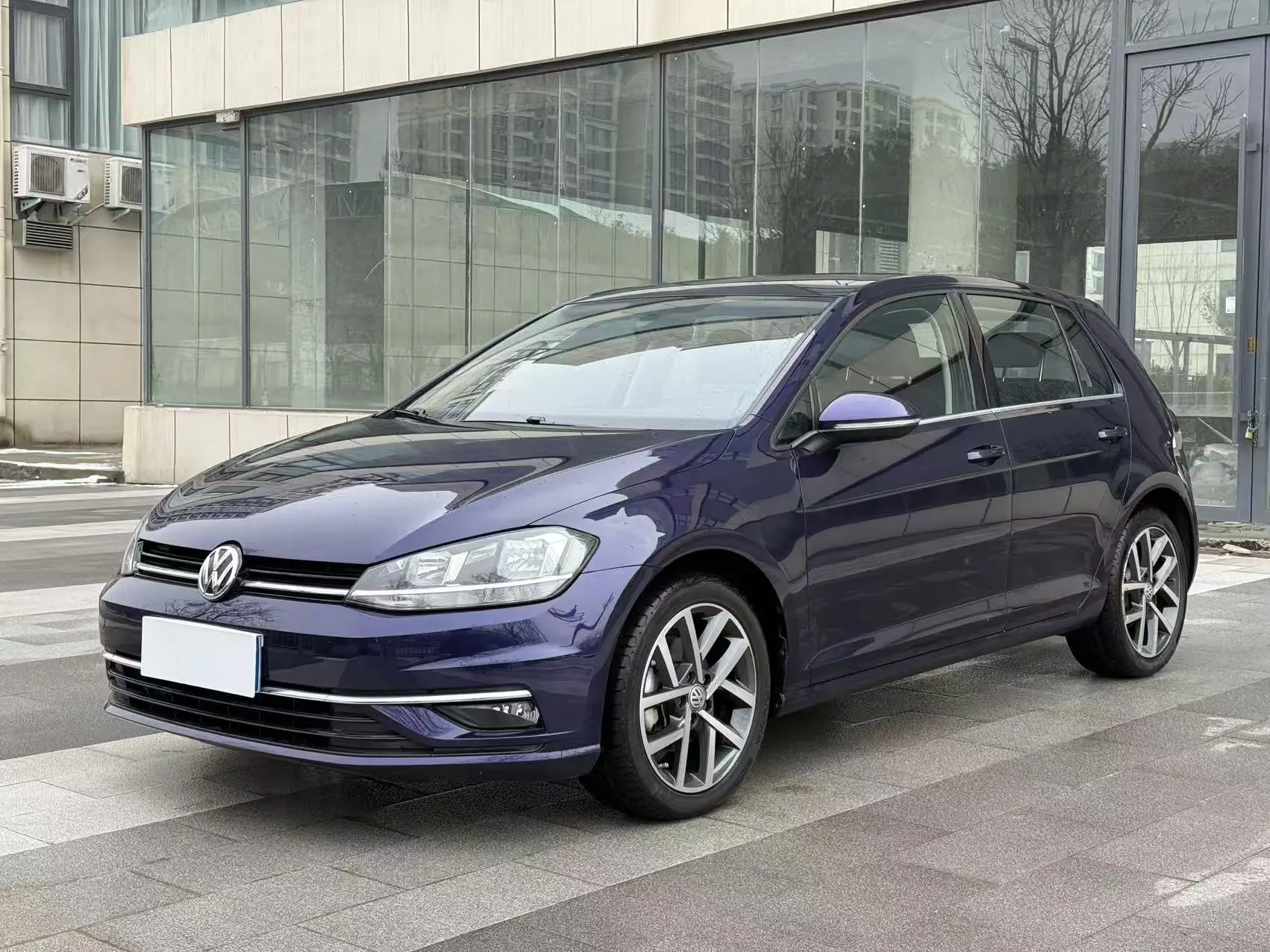 Volkswagen Golf  из Китая