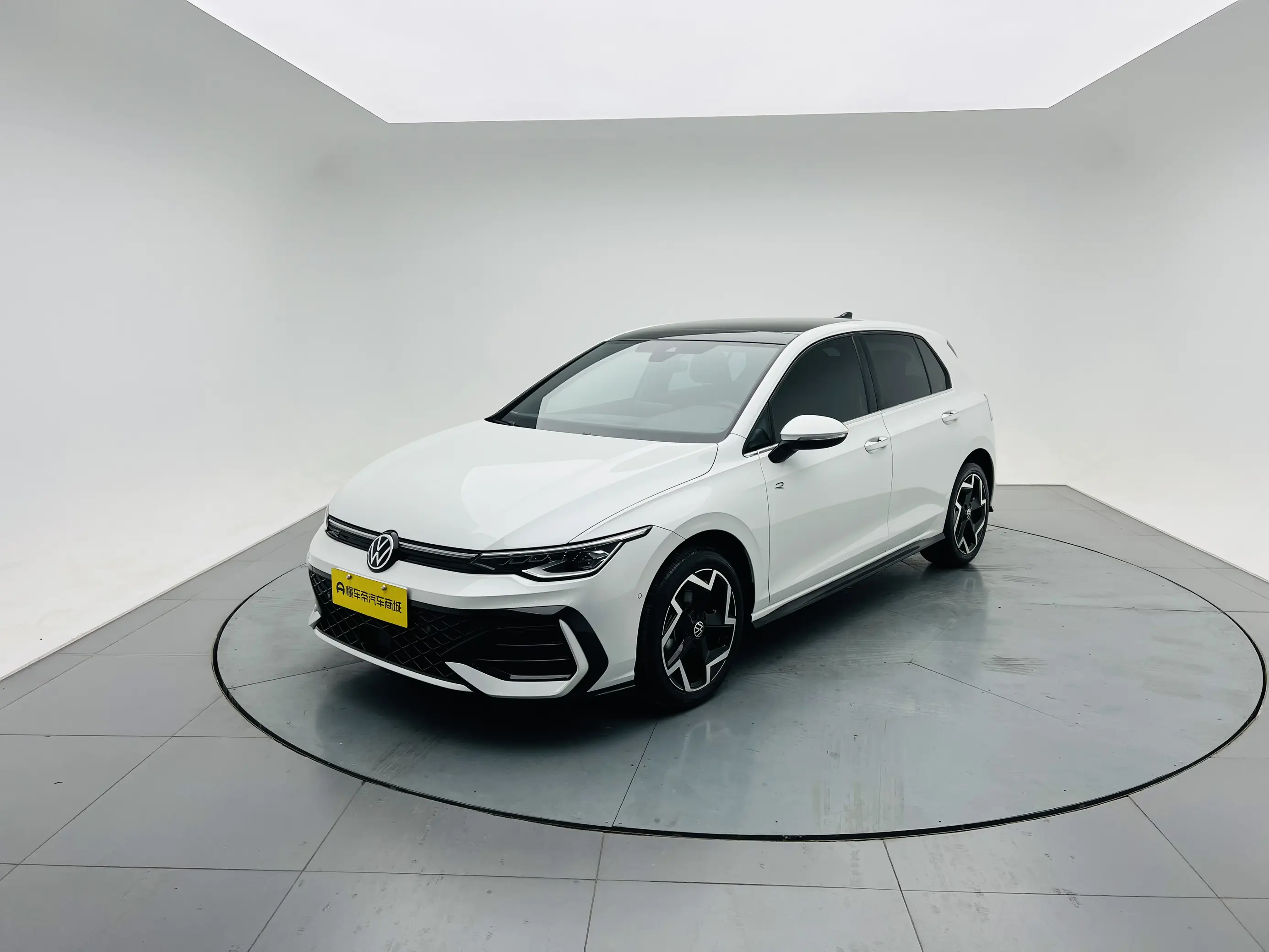 Volkswagen Golf  из Китая