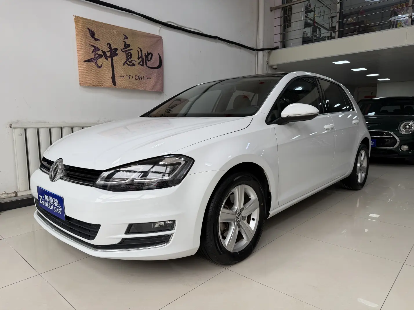 Volkswagen Golf  из Китая