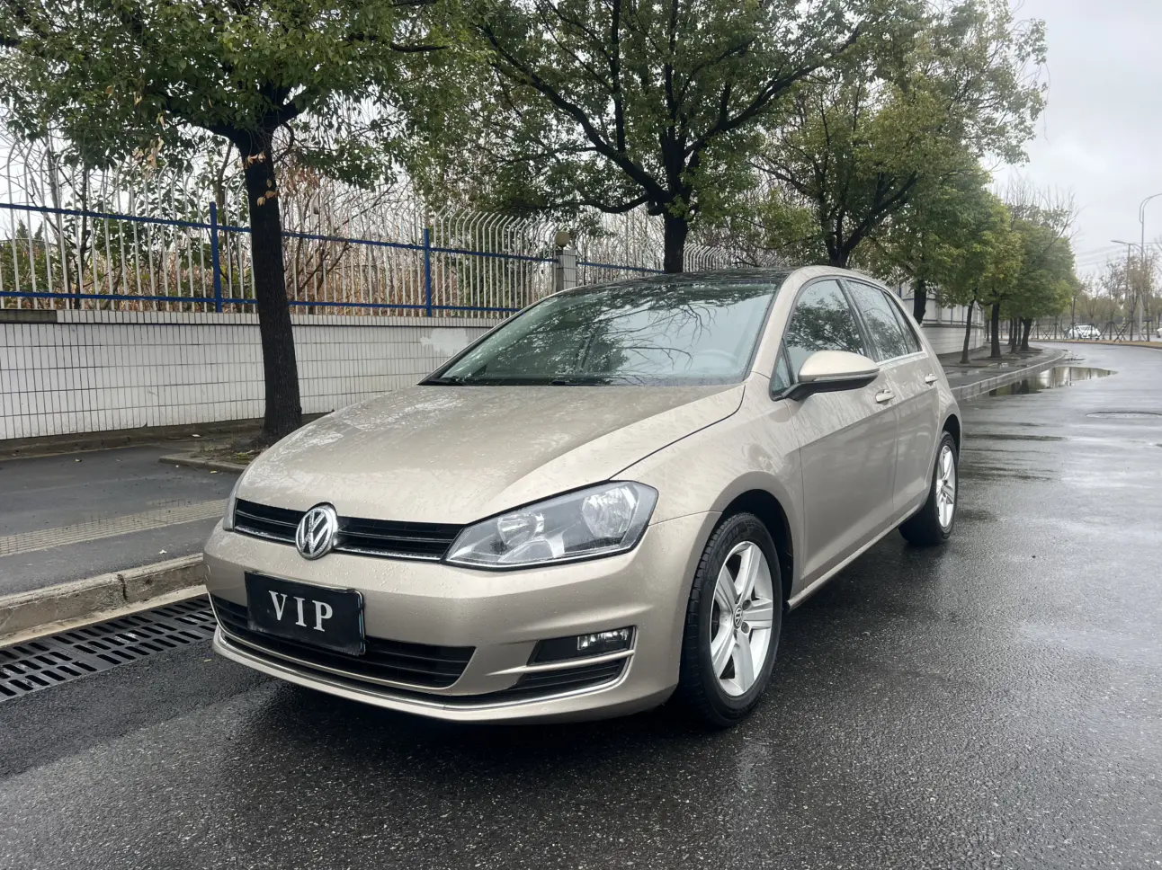 Volkswagen Golf  из Китая