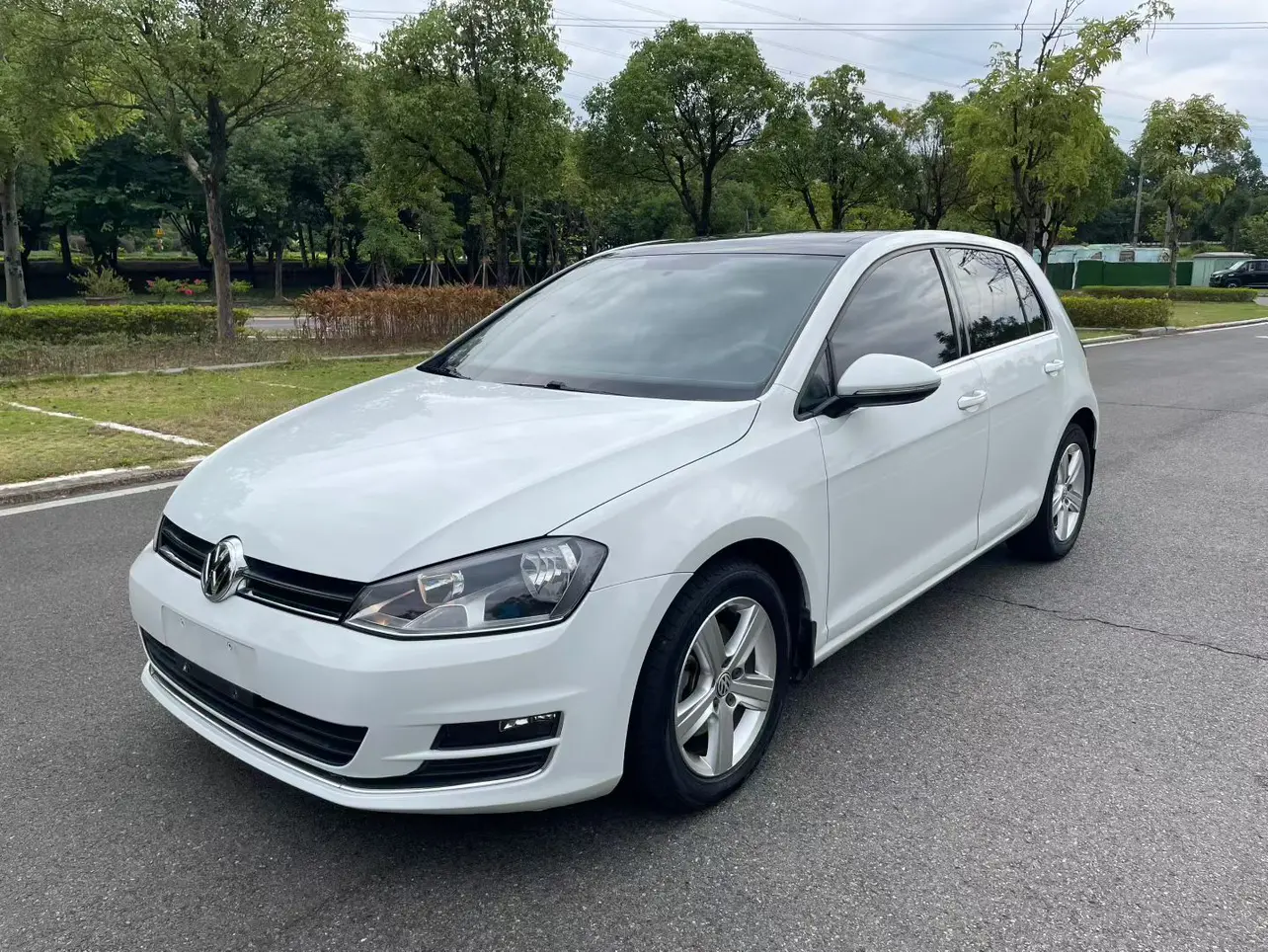 Volkswagen Golf  из Китая