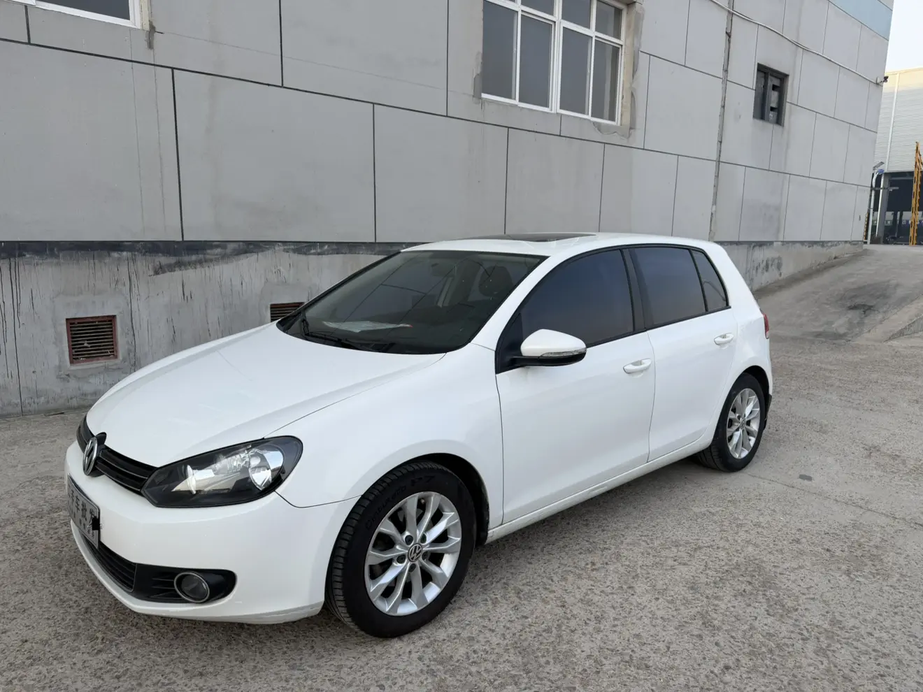 Volkswagen Golf  из Китая
