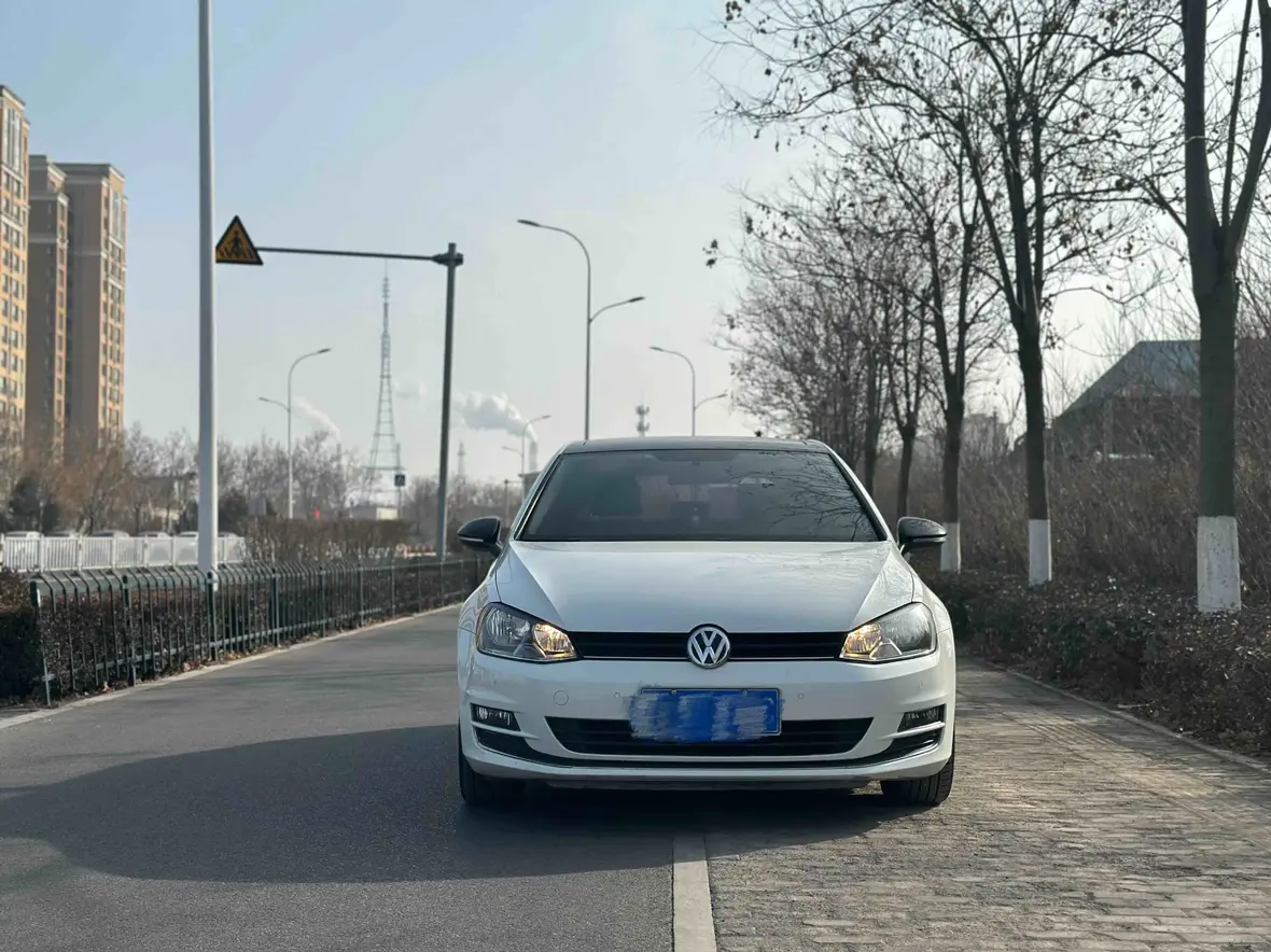 Volkswagen Golf  из Китая