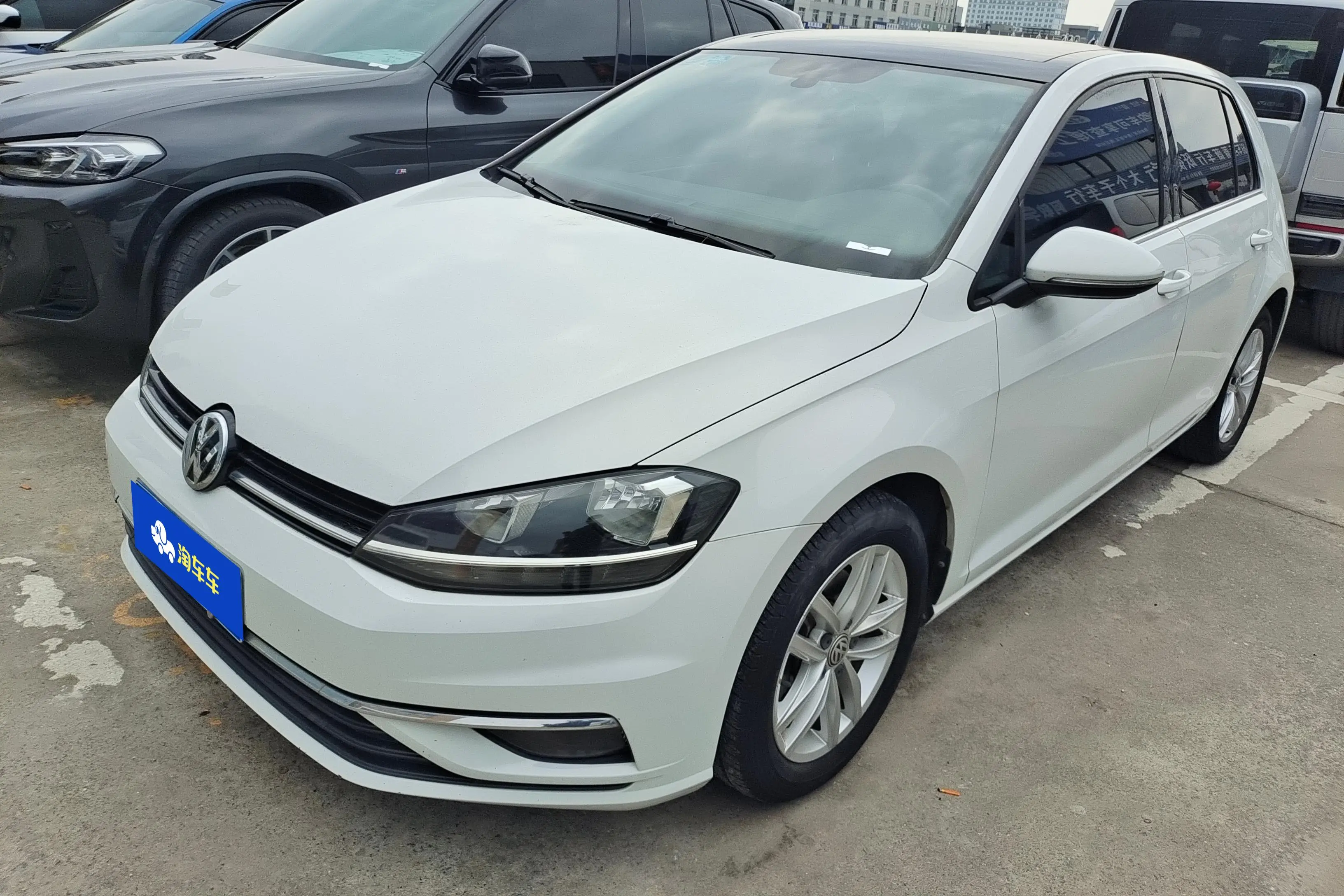 Volkswagen Golf  из Китая