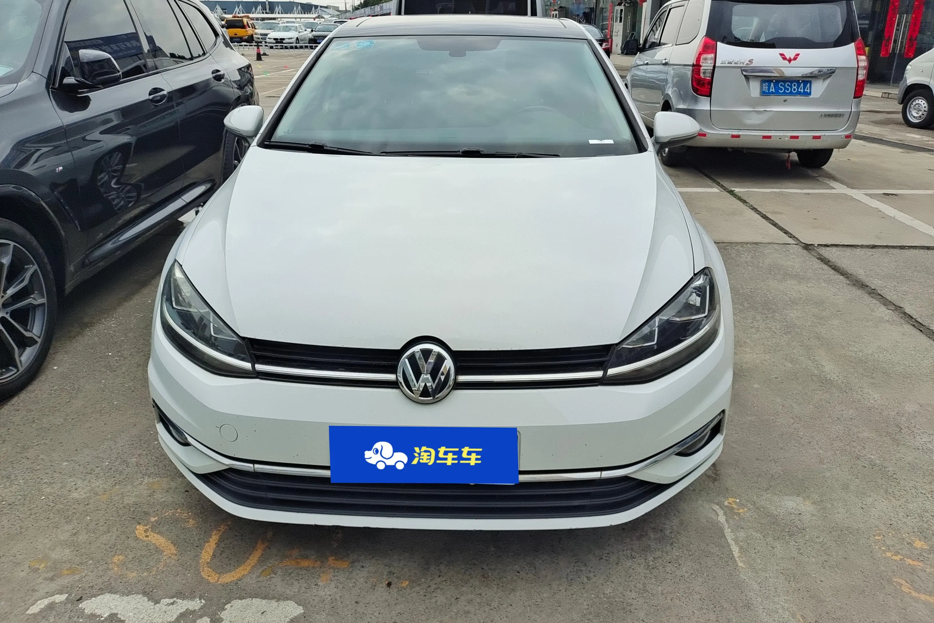 Volkswagen Golf  из Китая