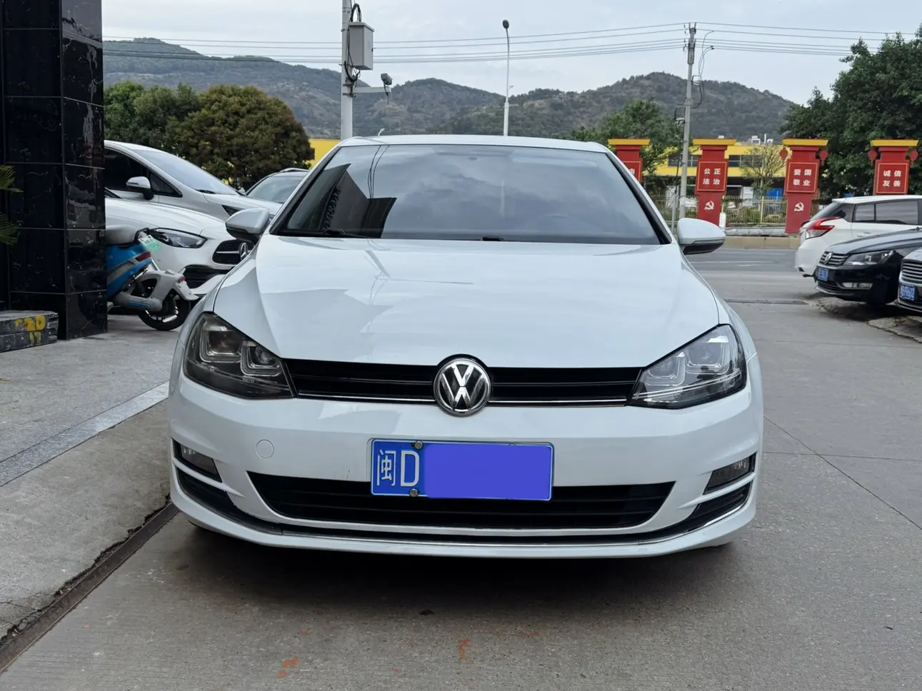 Volkswagen Golf  из Китая