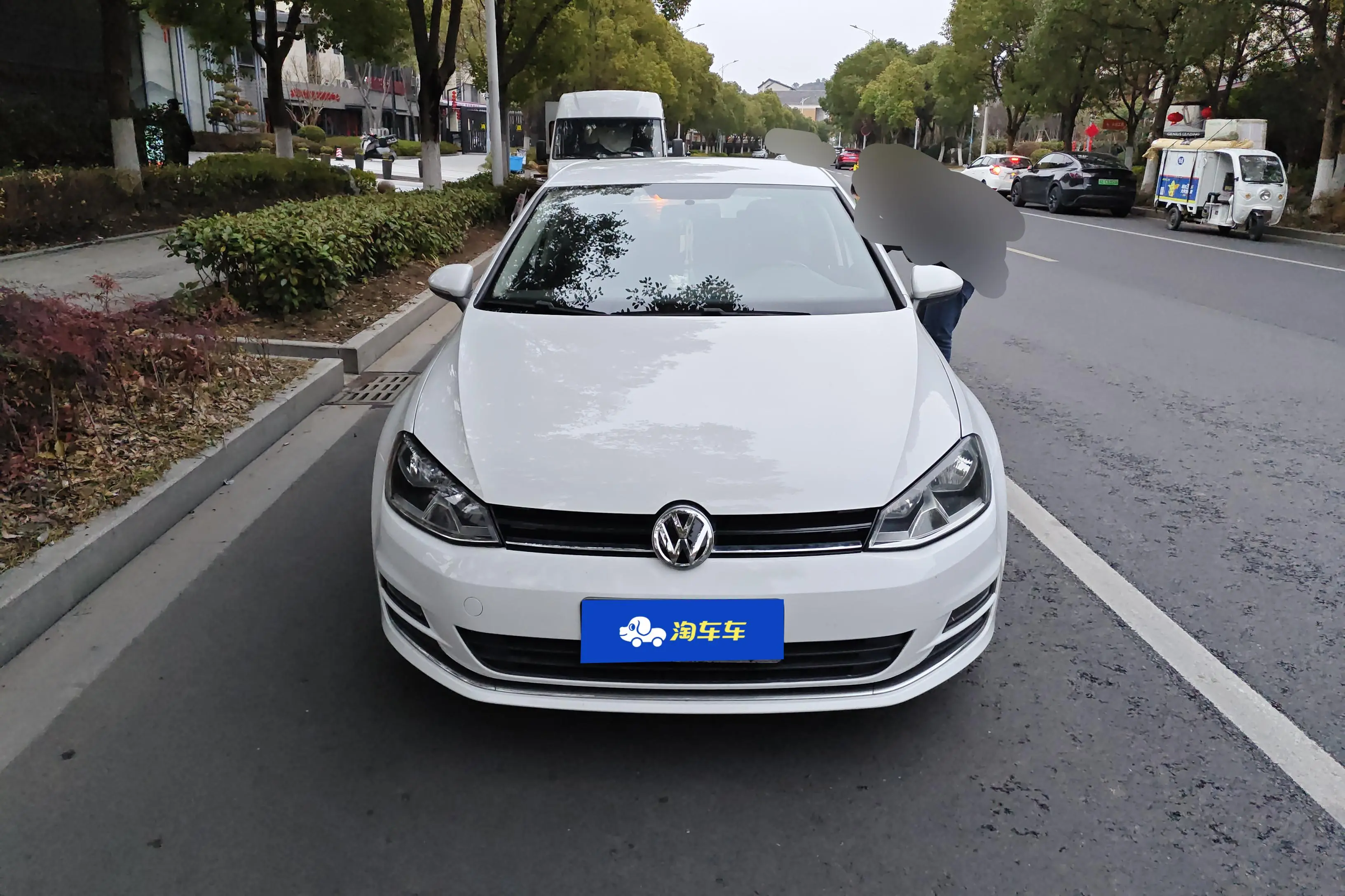 Volkswagen Golf  из Китая