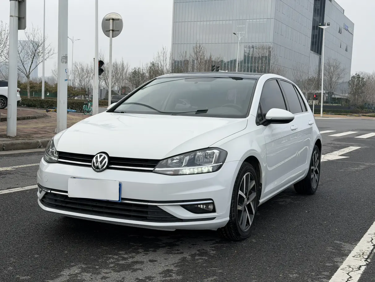 Volkswagen Golf  из Китая