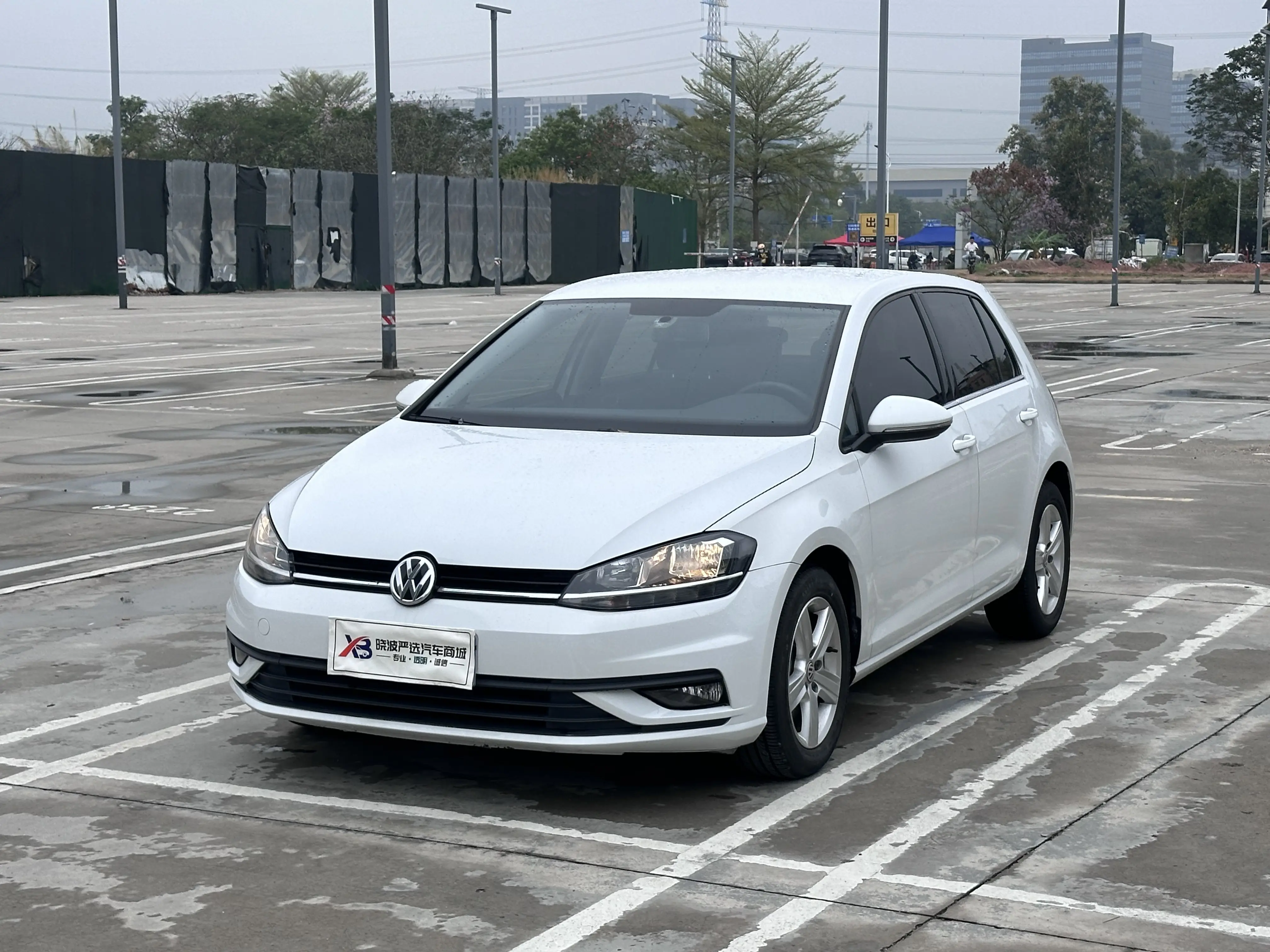 Volkswagen Golf  из Китая
