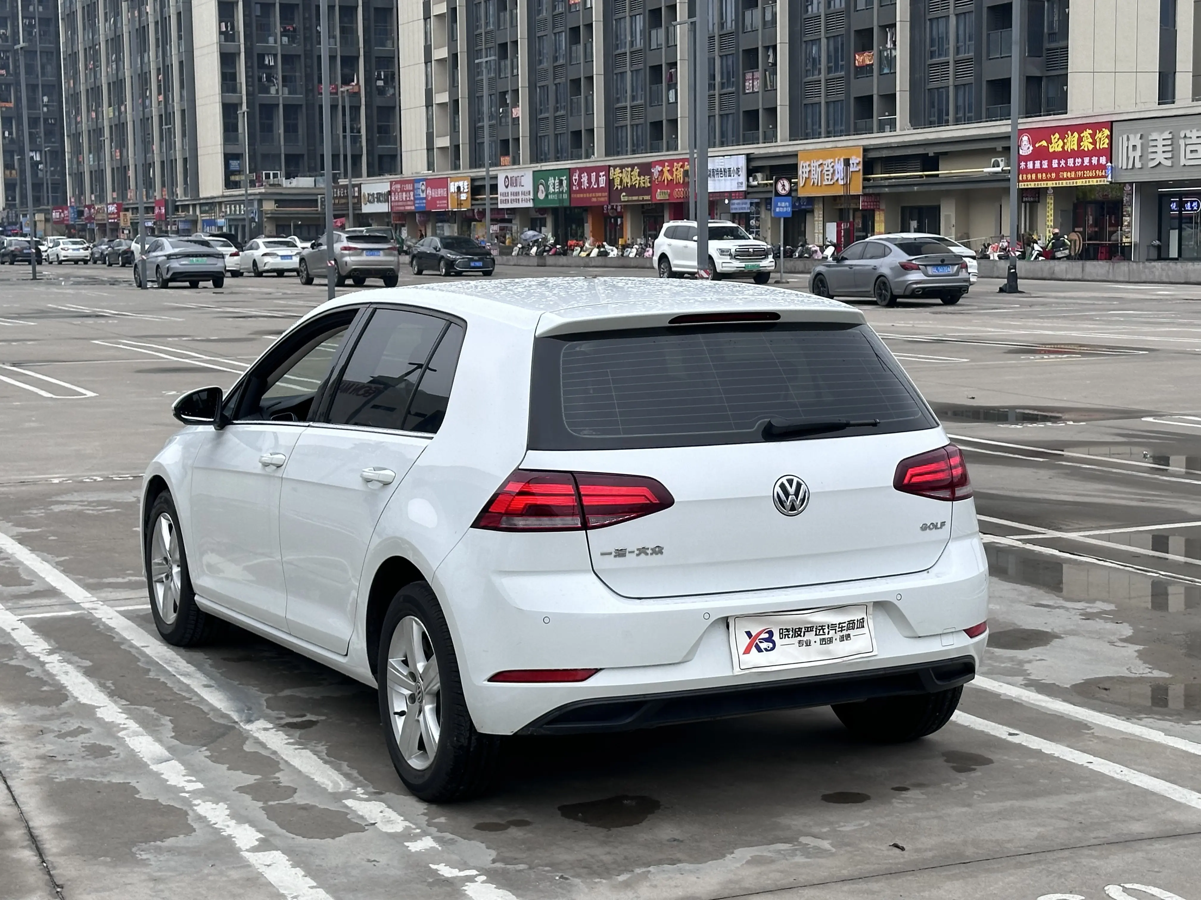 Volkswagen Golf  из Китая