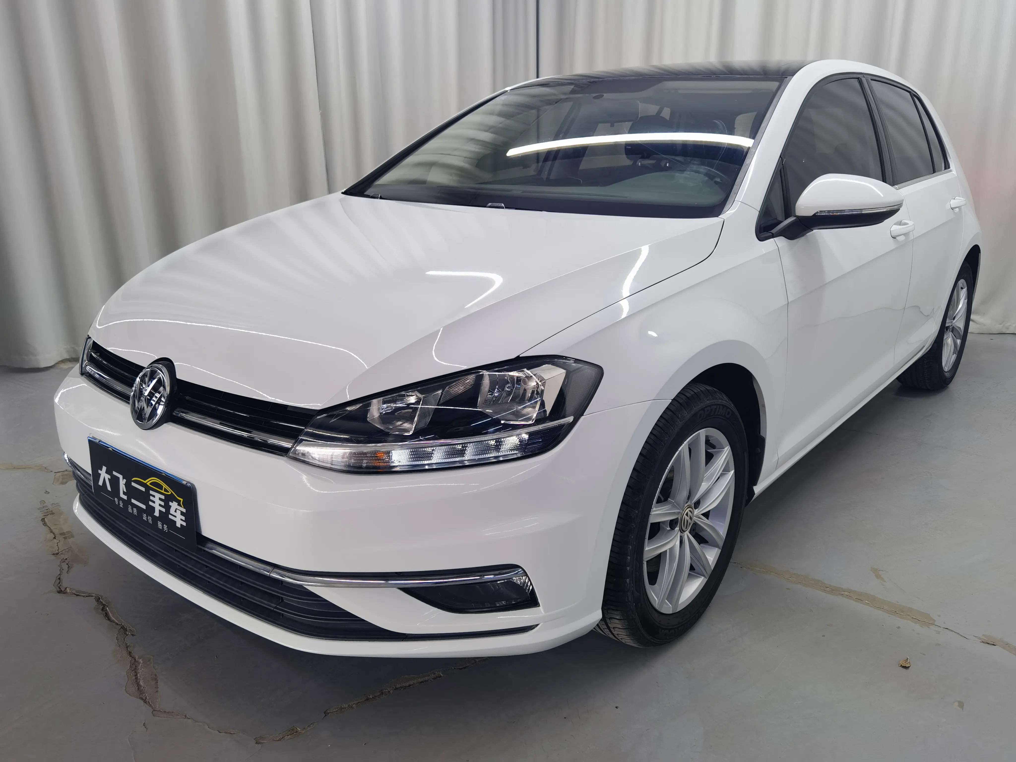 Volkswagen Golf  из Китая