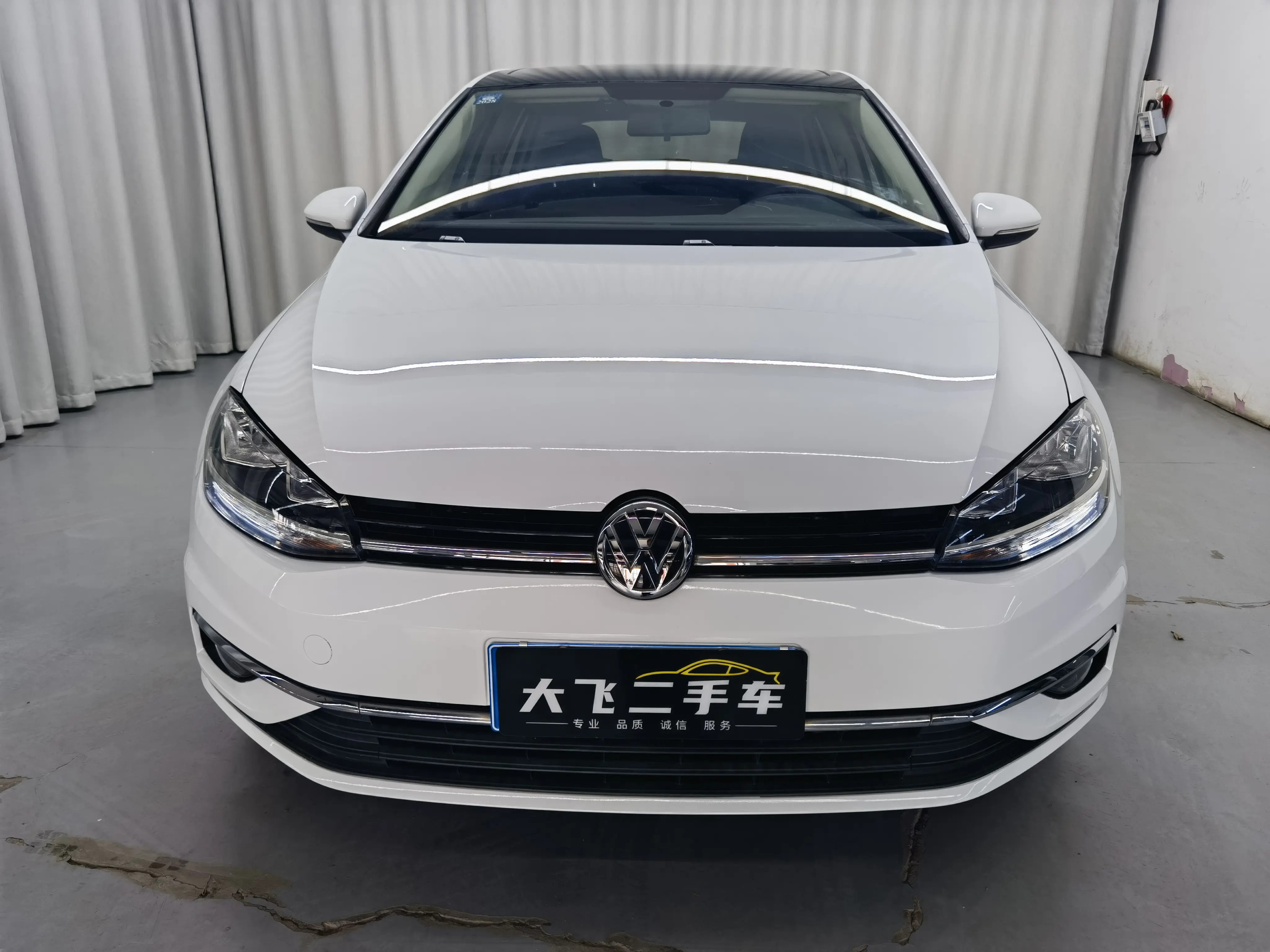 Volkswagen Golf  из Китая