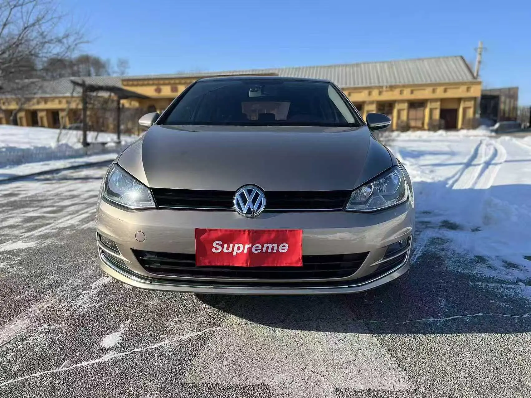 Volkswagen Golf  из Китая