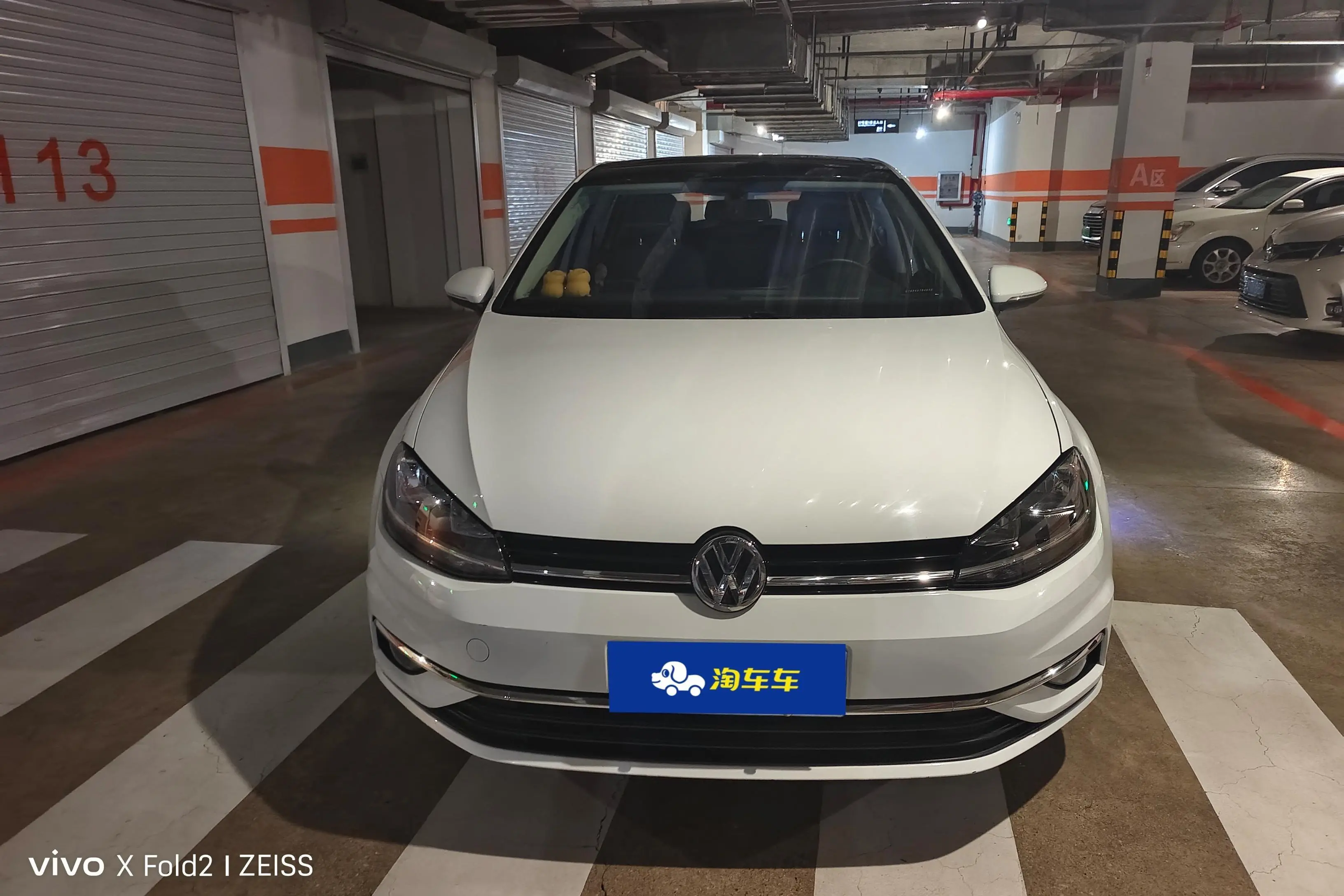 Volkswagen Golf  из Китая