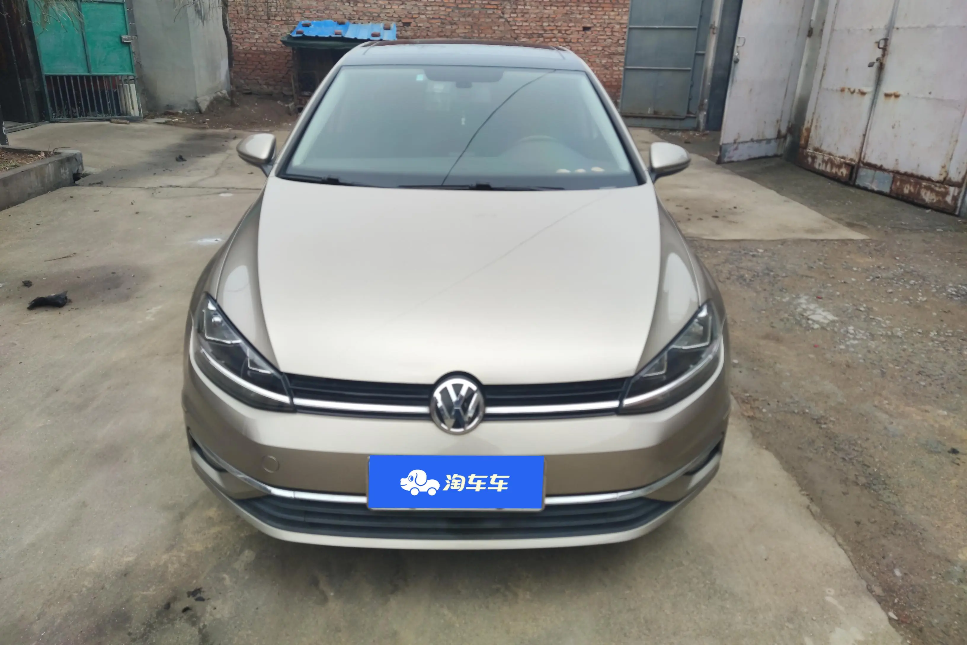 Volkswagen Golf  из Китая