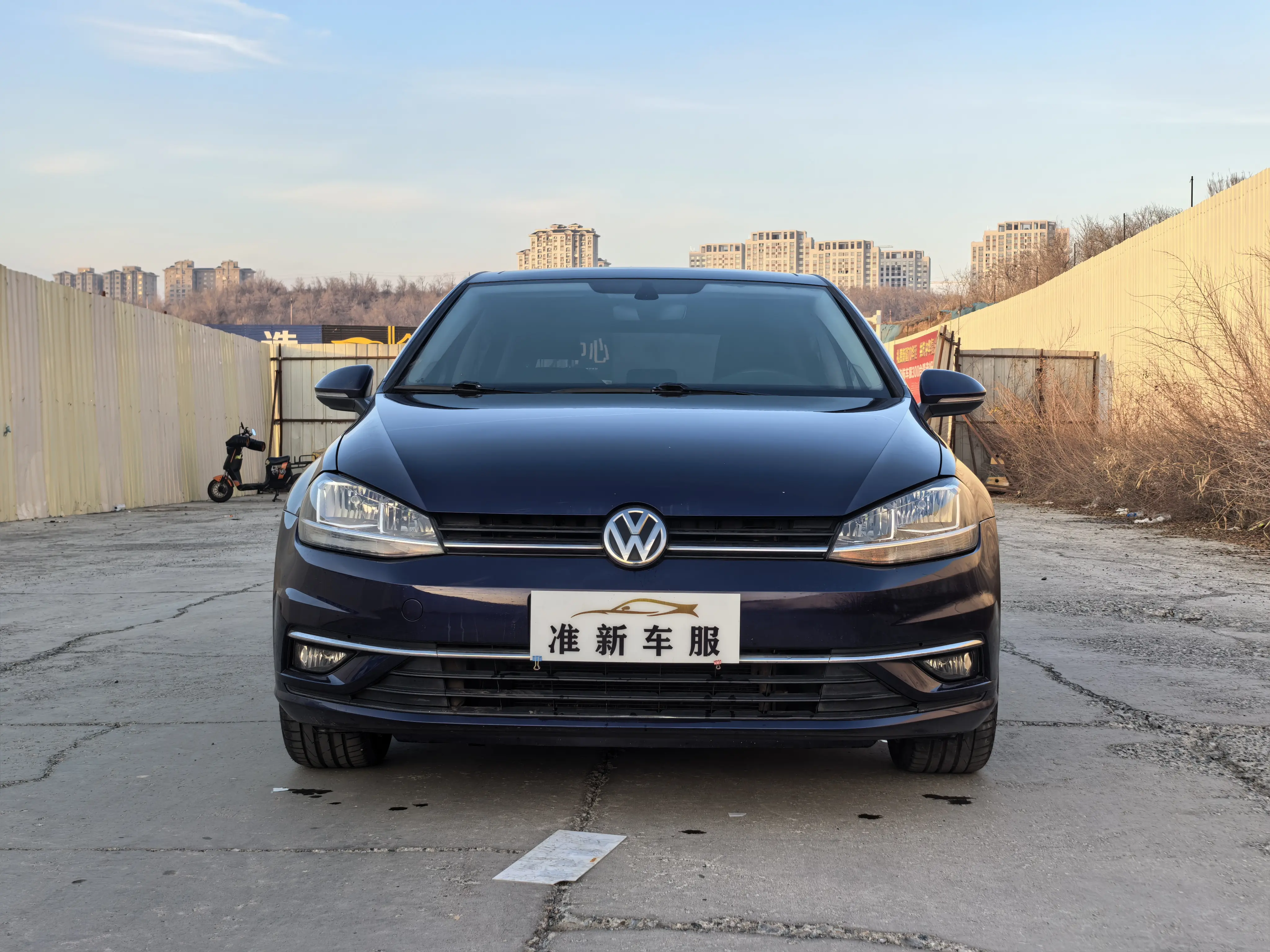Volkswagen Golf  из Китая