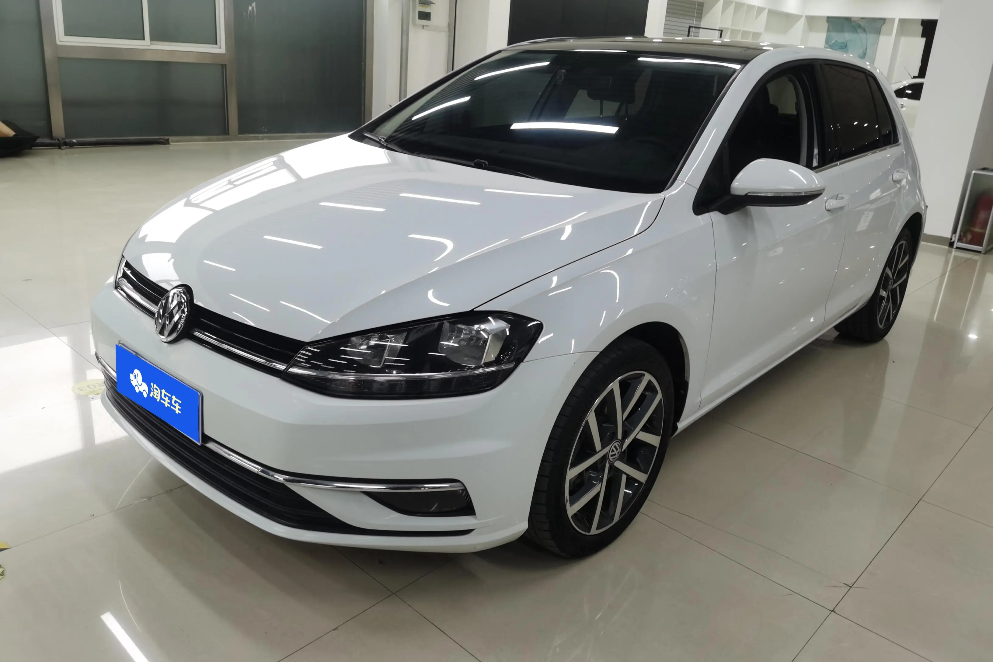Volkswagen Golf  из Китая