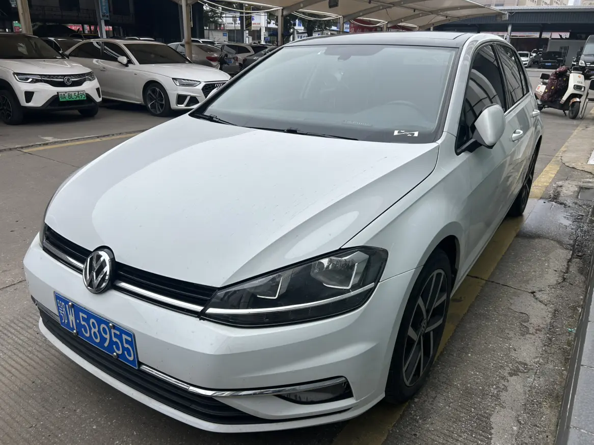 Volkswagen Golf  из Китая