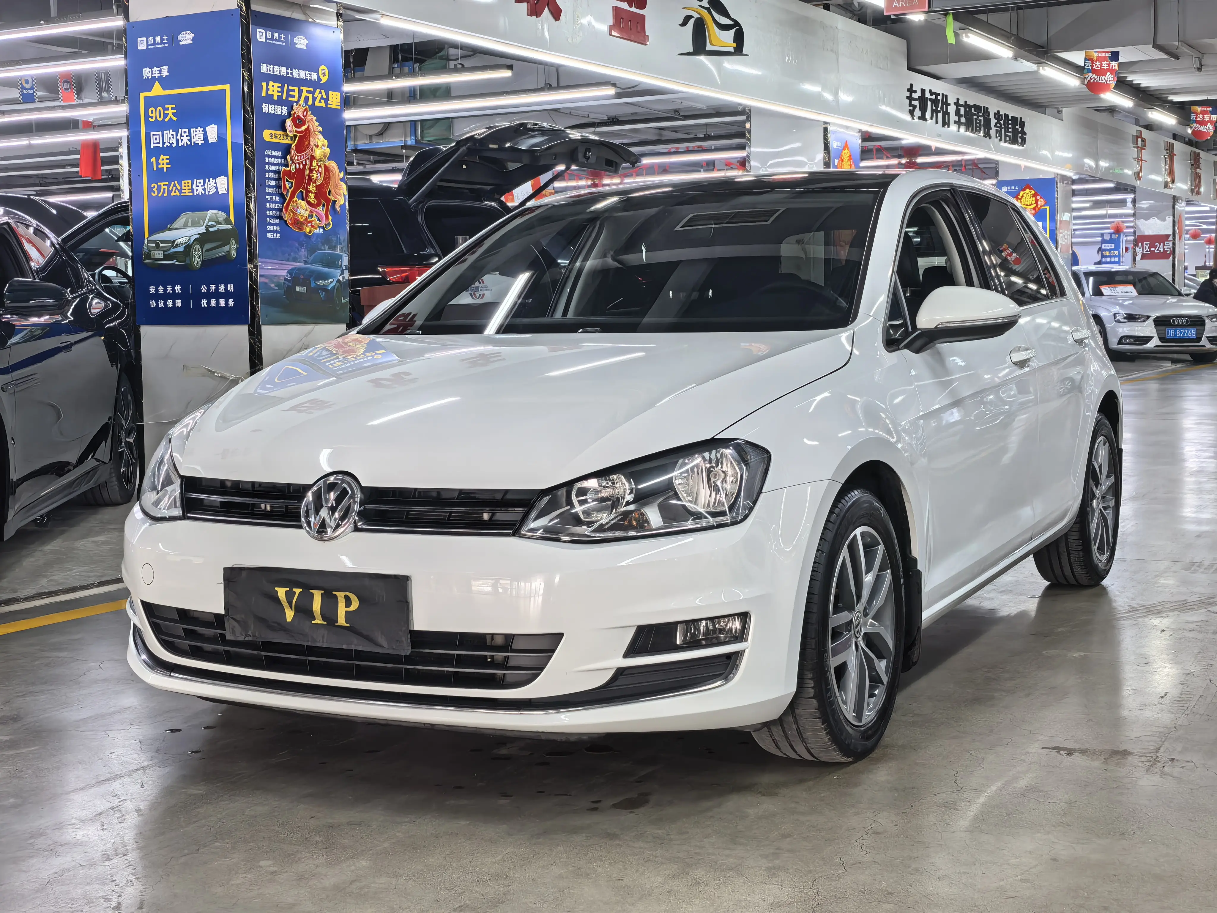 Volkswagen Golf  из Китая