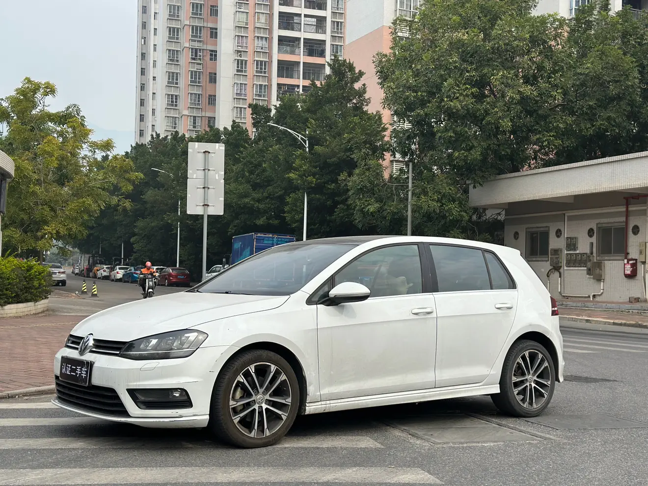 Volkswagen Golf  из Китая
