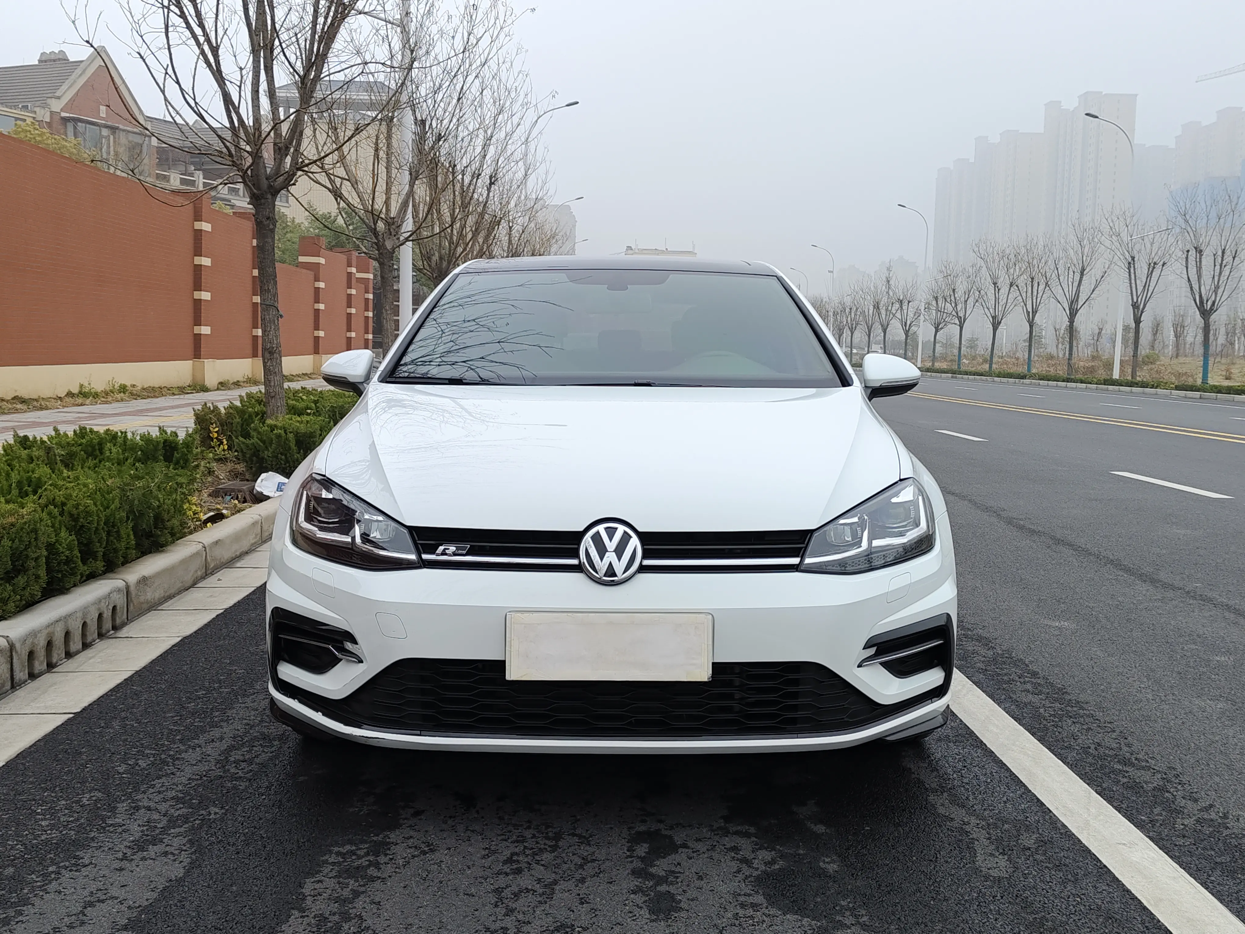 Volkswagen Golf  из Китая