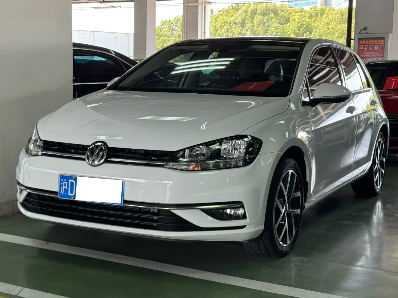 Volkswagen Golf  из Китая
