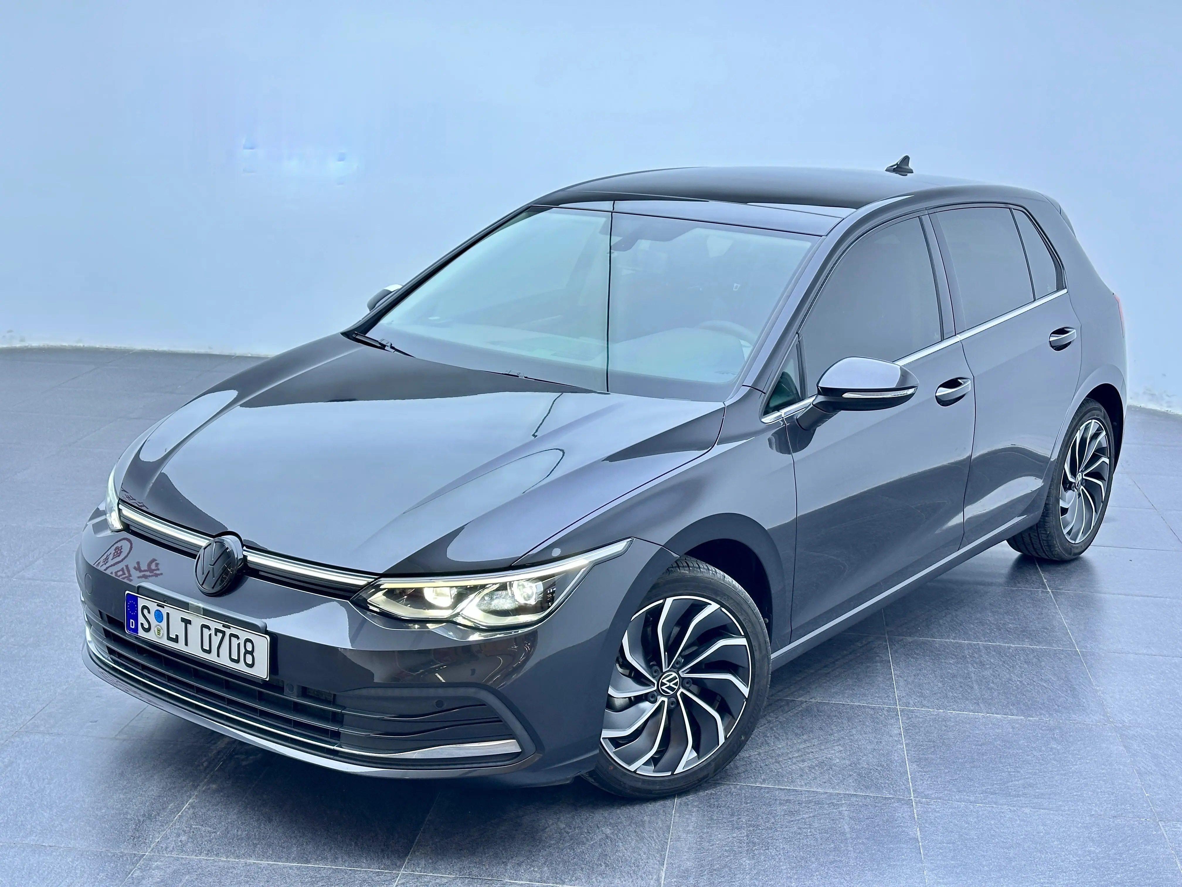 Volkswagen Golf  из Китая