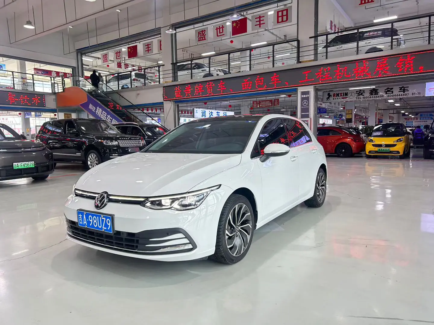 Volkswagen Golf  из Китая