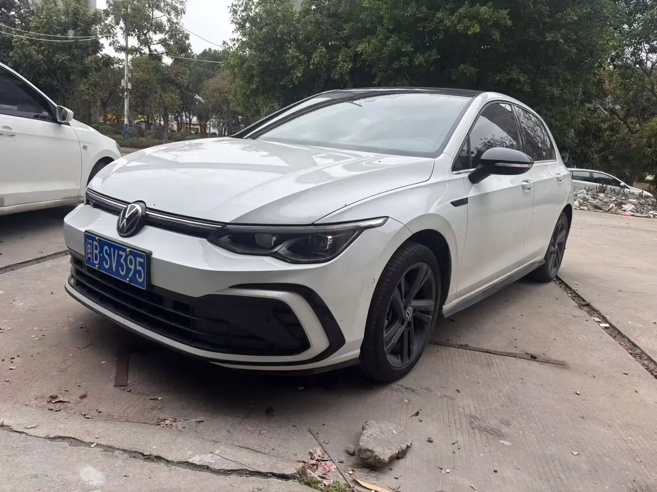 Volkswagen Golf  из Китая