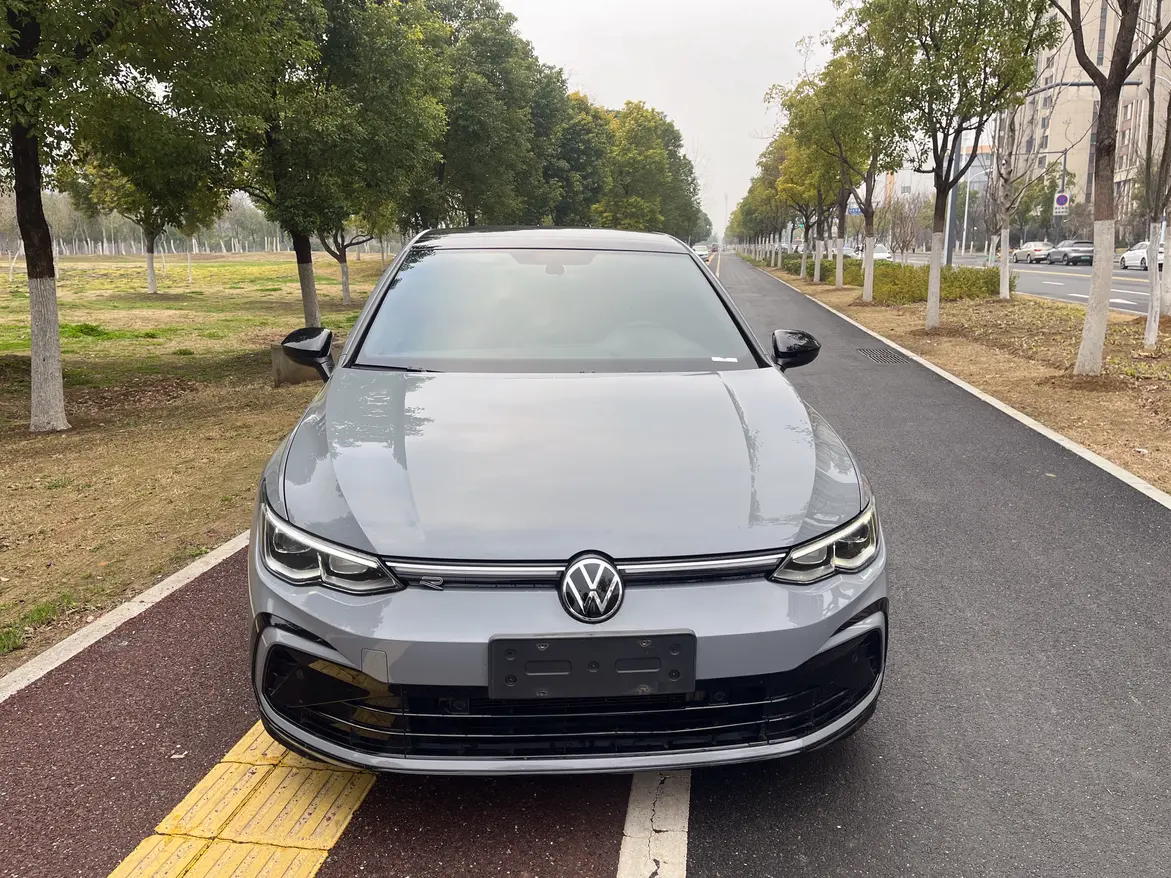 Volkswagen Golf  из Китая