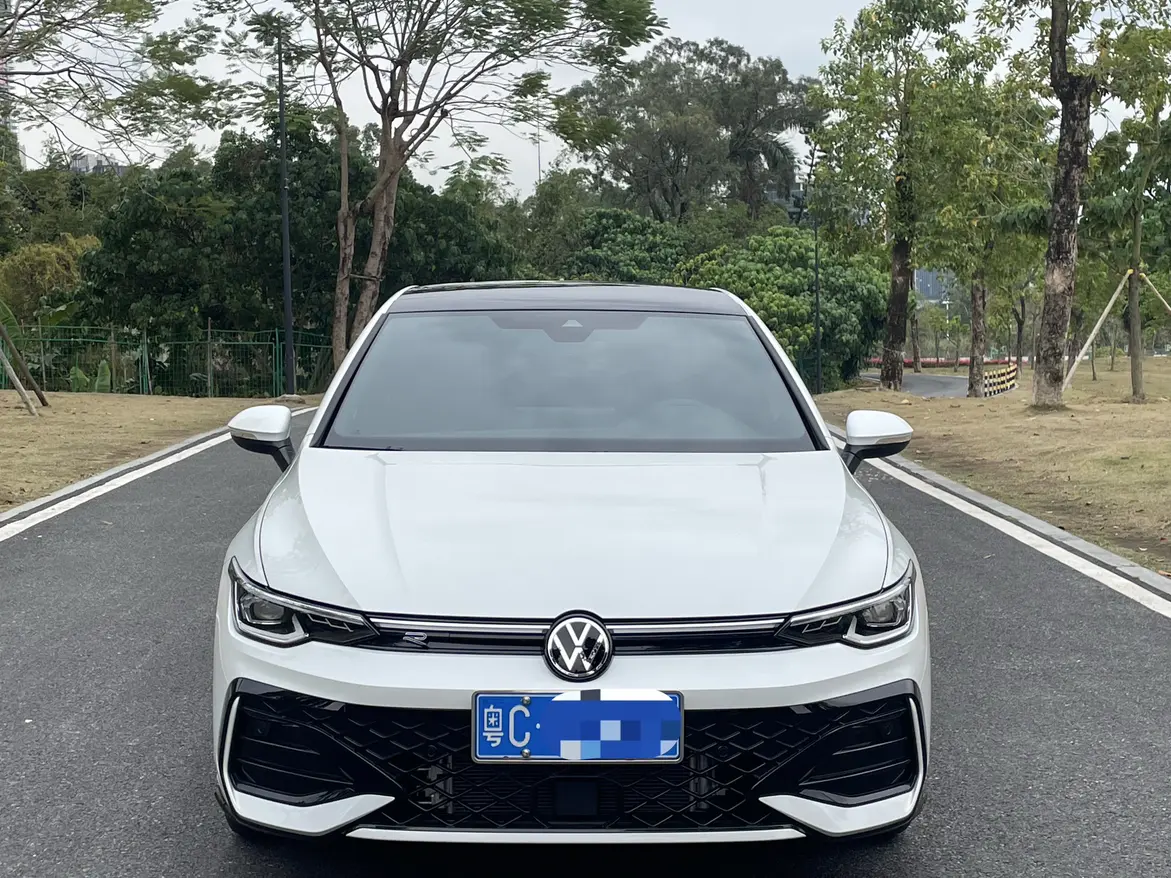 Volkswagen Golf  из Китая