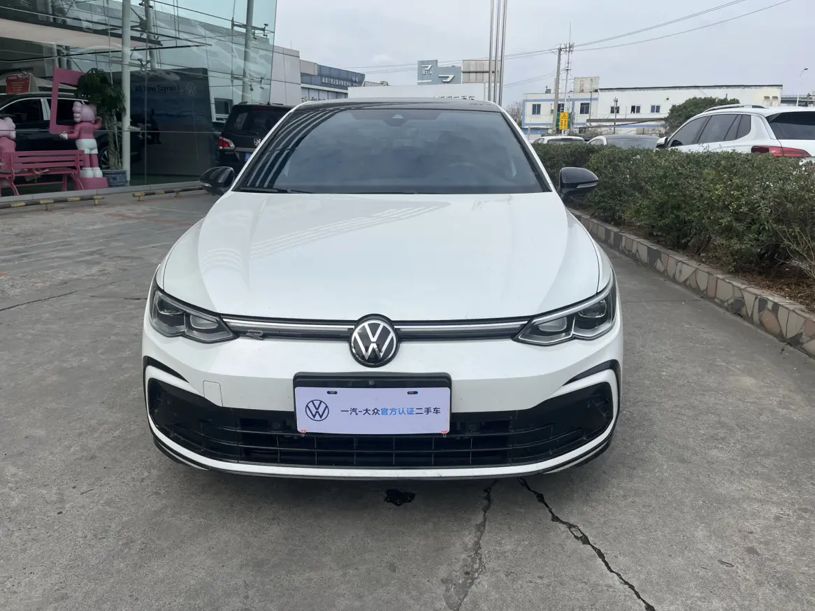 Volkswagen Golf  из Китая