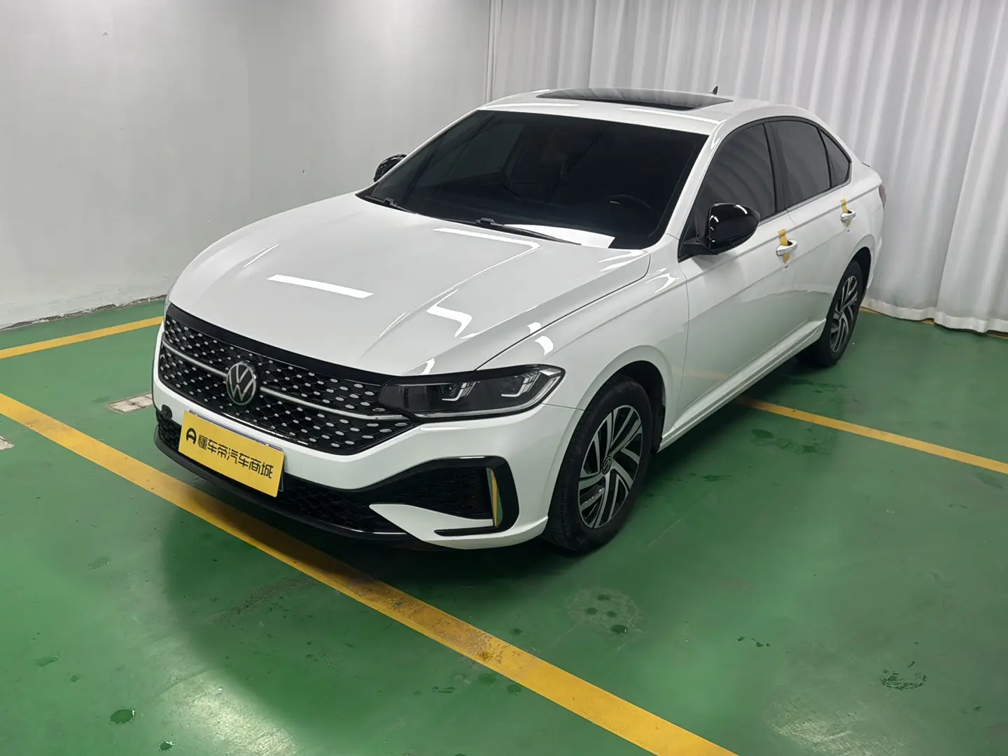 Volkswagen Lavida  из Китая