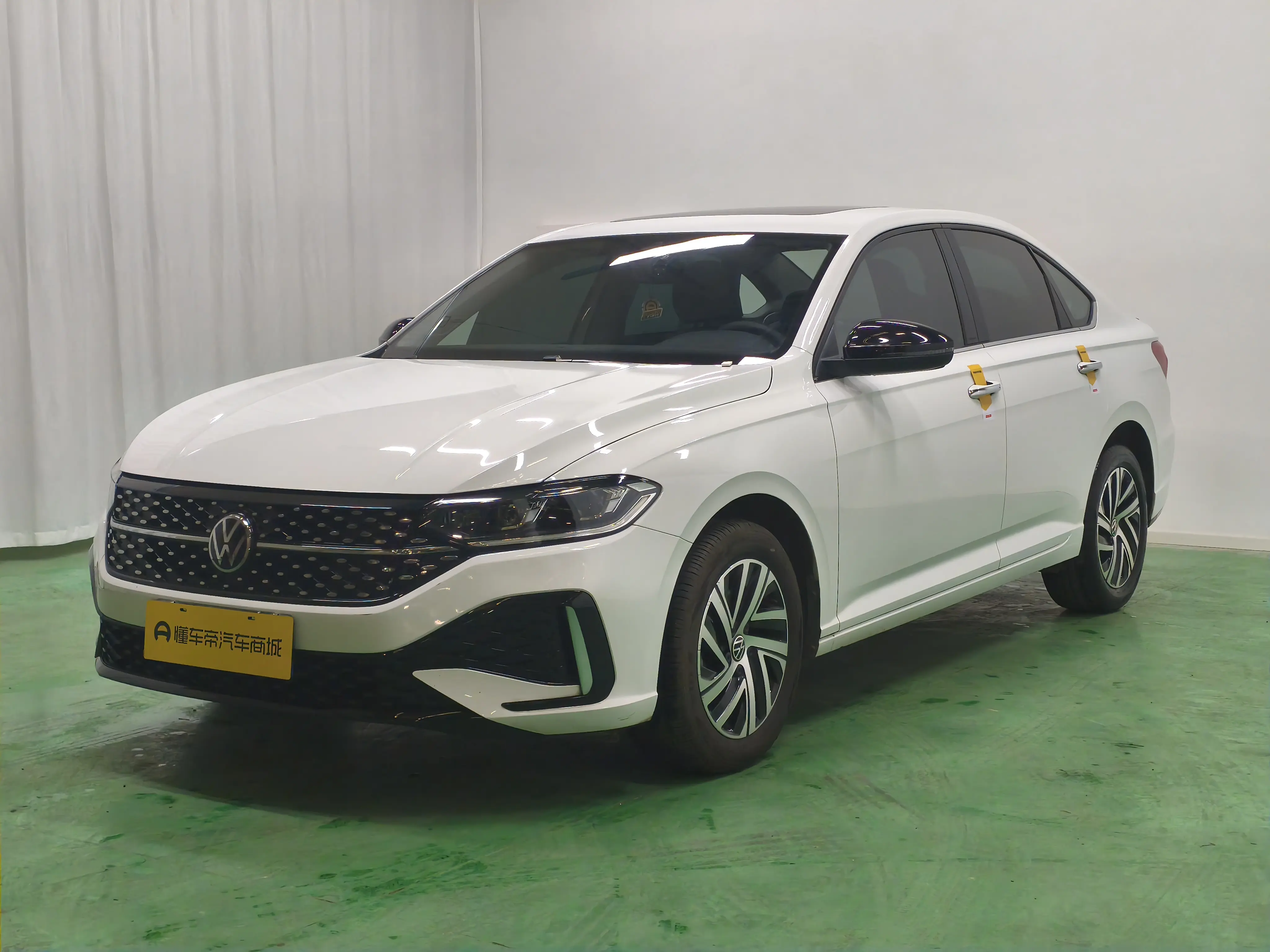 Volkswagen Lavida  из Китая